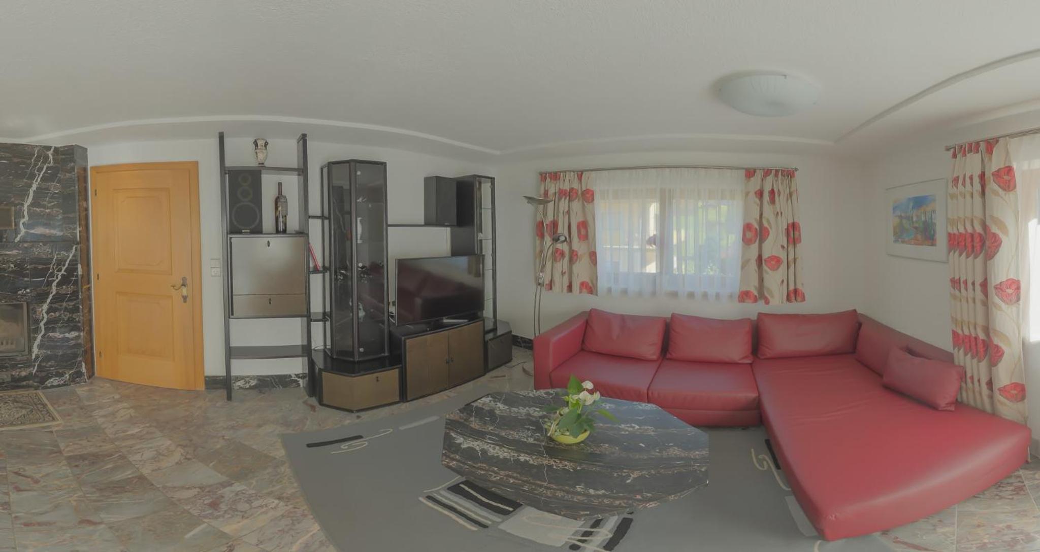 Two-Bedroom Apartment with Balcony photo 3