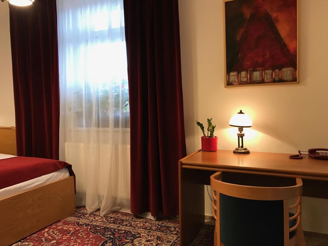 Deluxe Suite photo 3