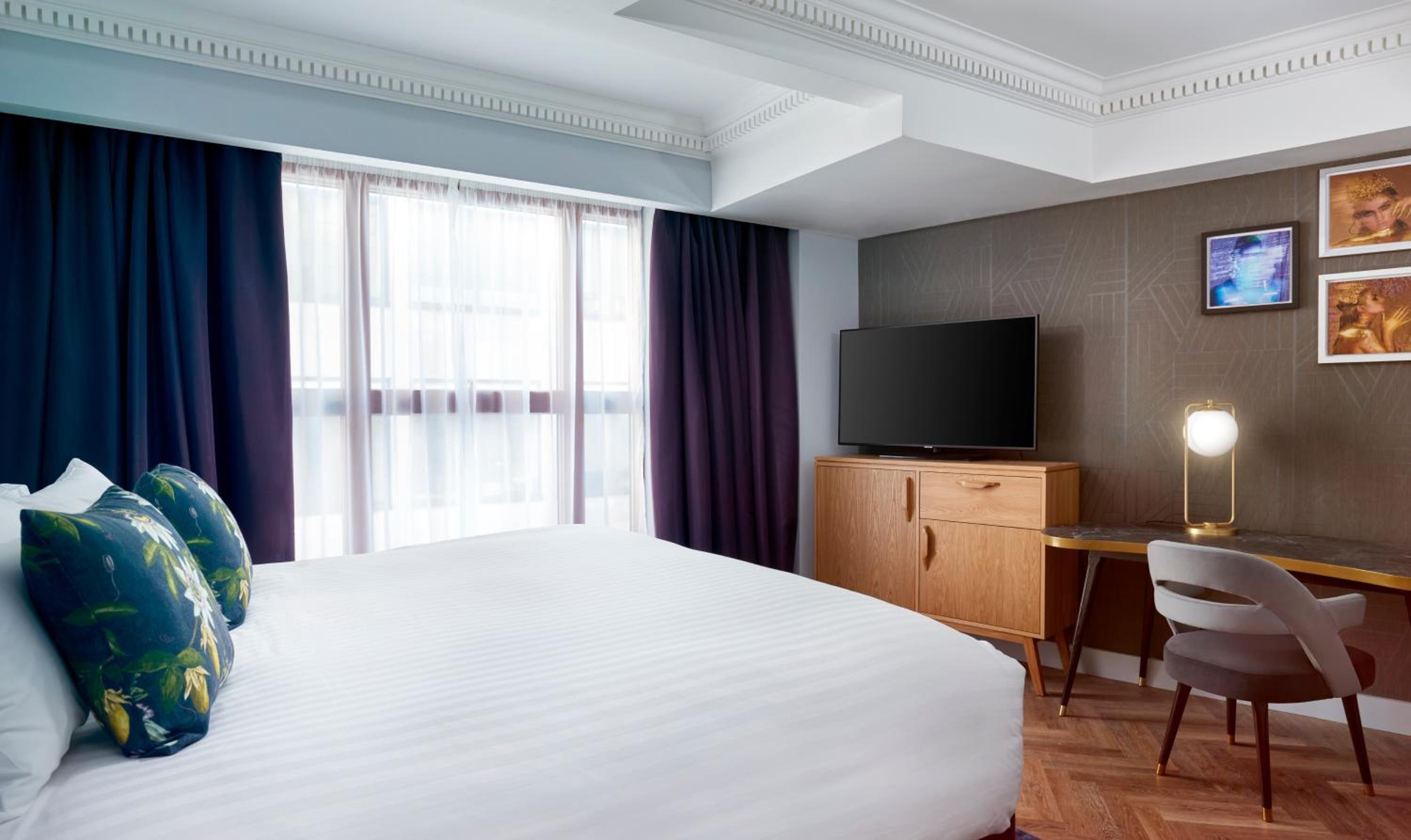 Superior Room with Super King Bed