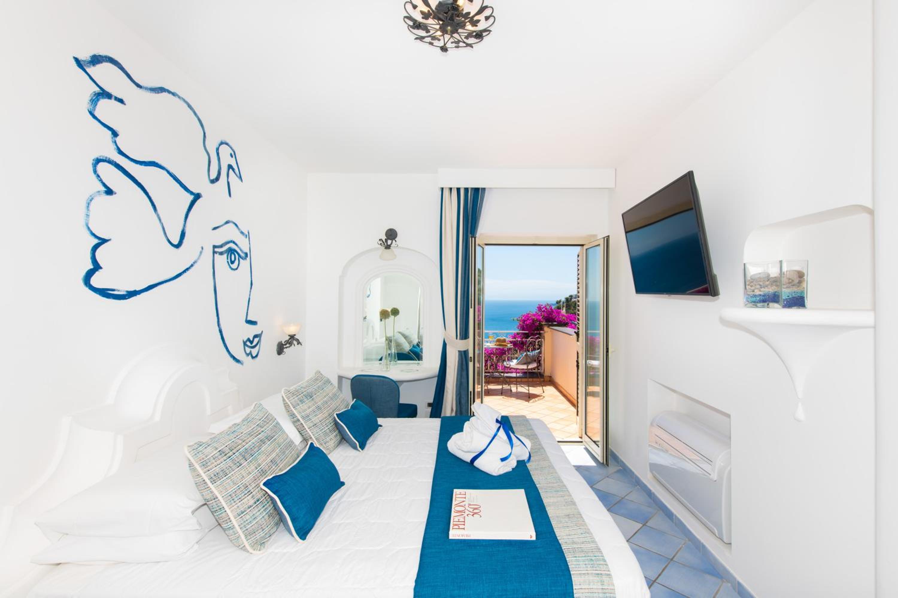 Double Room with Sea View - Photo 3