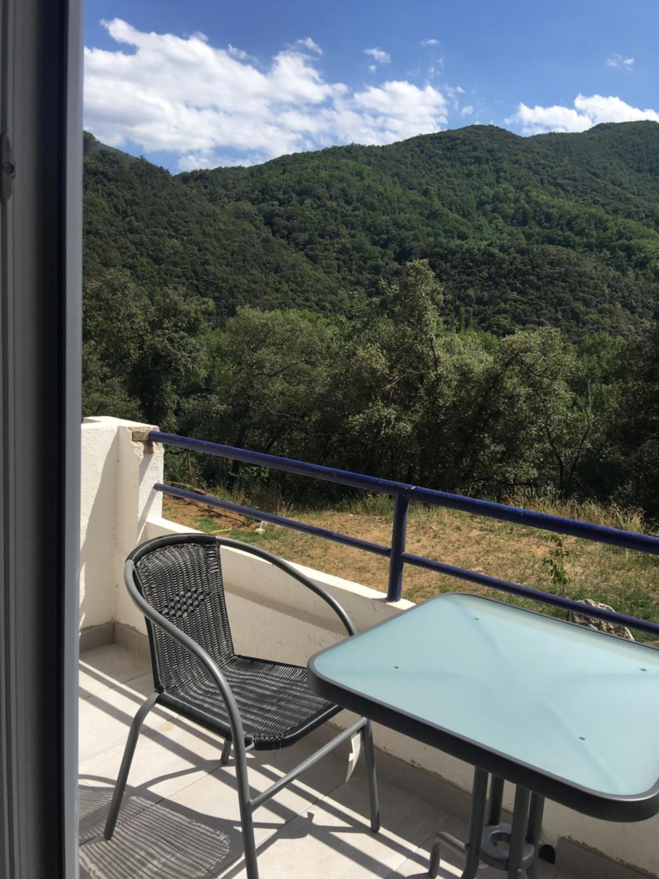 Studio with Mountain View - Photo 1