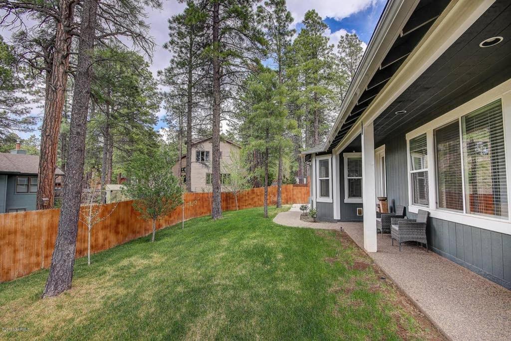 Six-Bedroom House - Photo 15