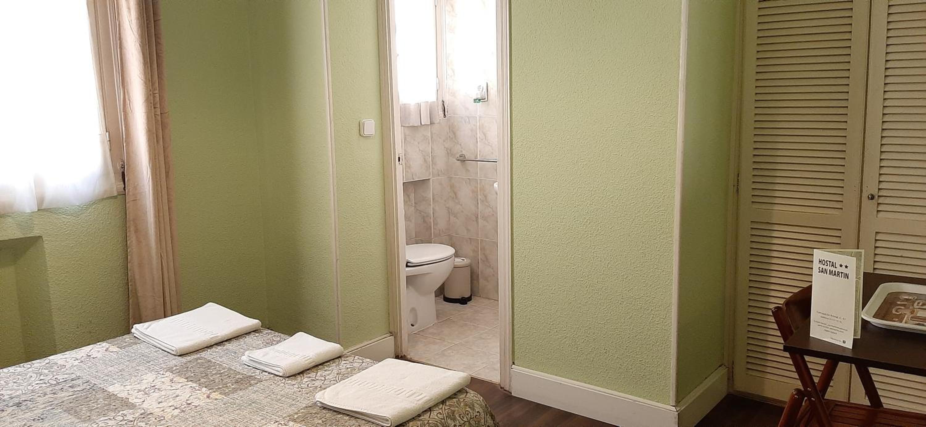 Habitación Doble con Baño Privado