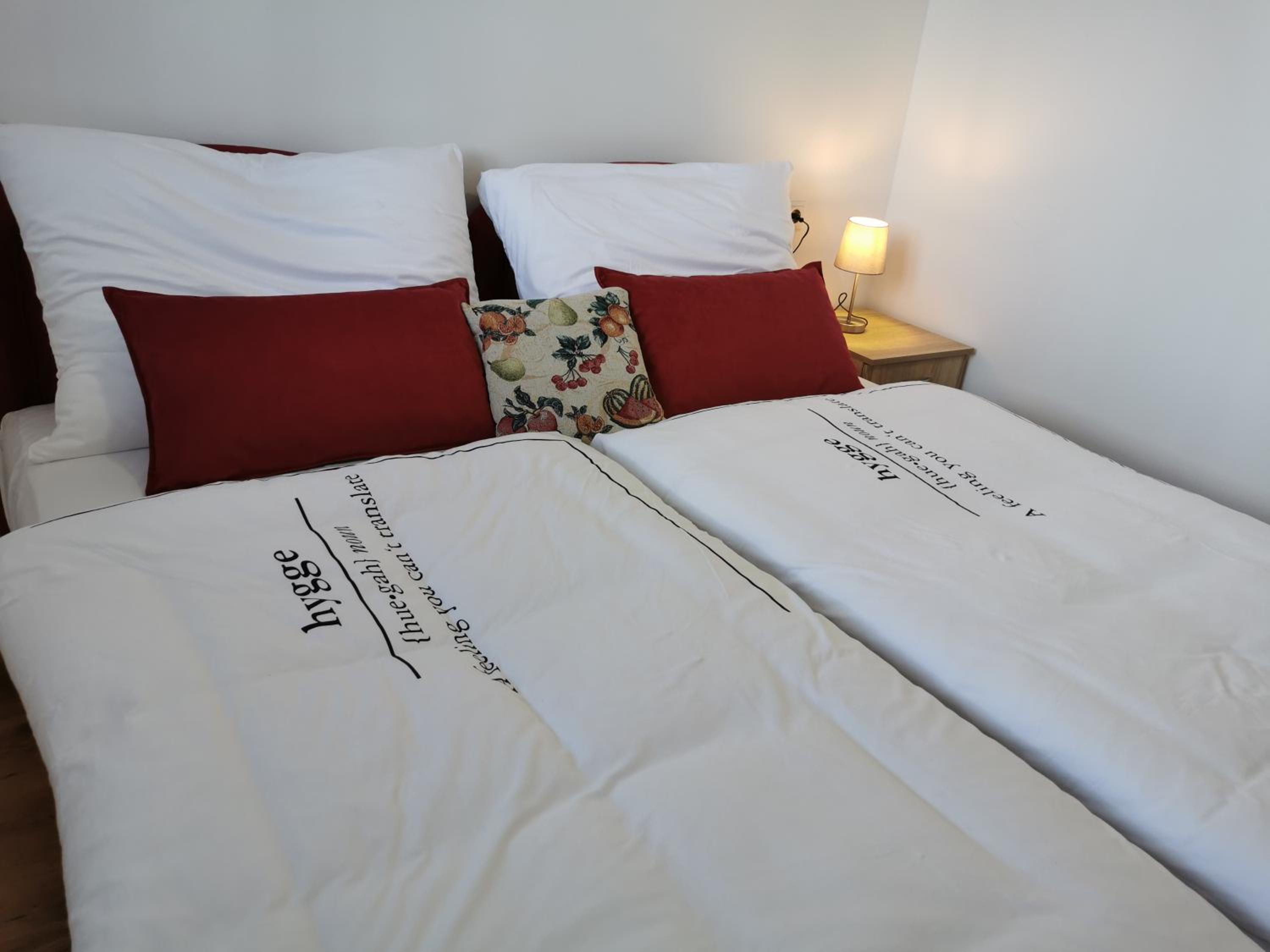 Twin Room - Photo 8