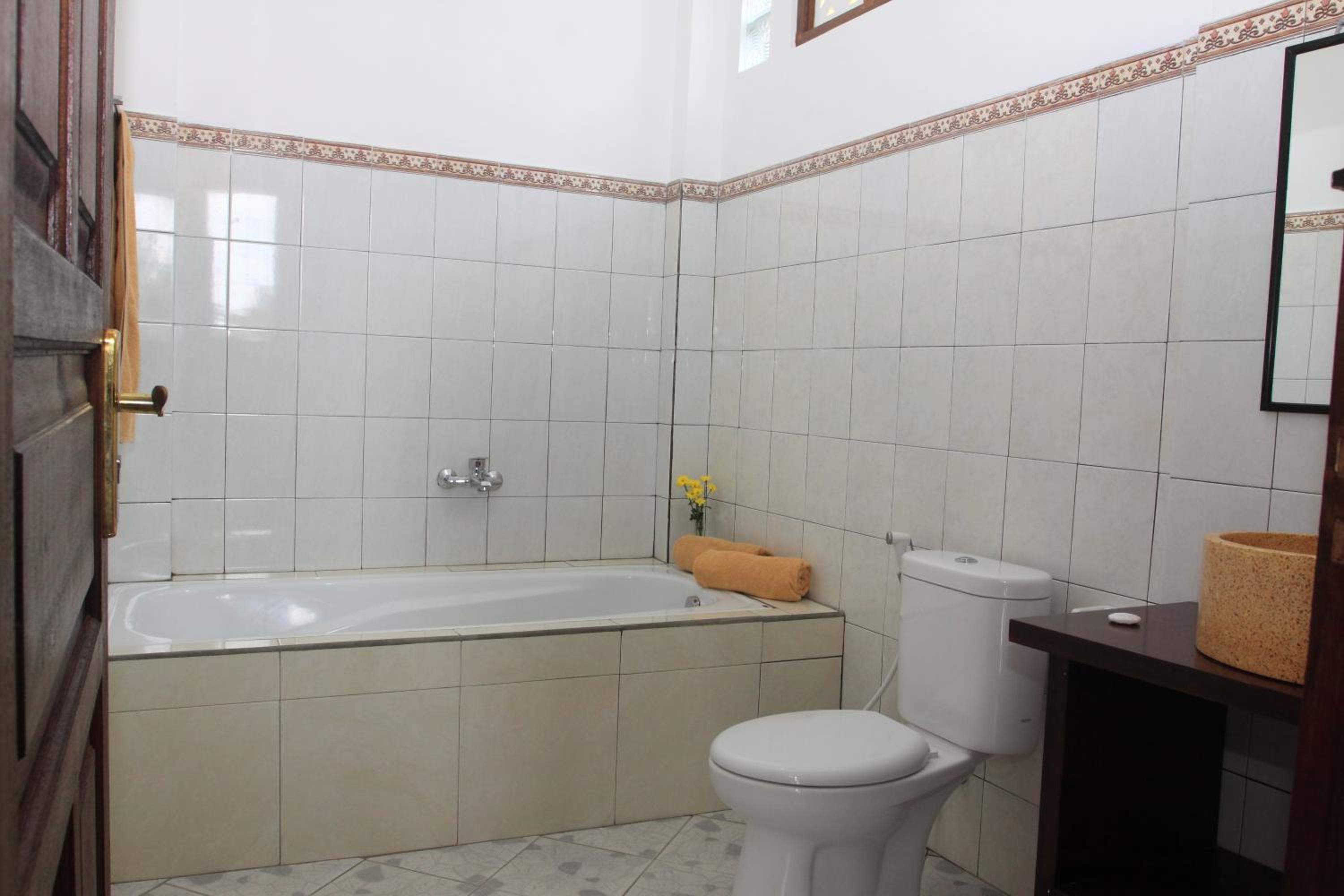 Standard Double or Twin Room - Photo 3