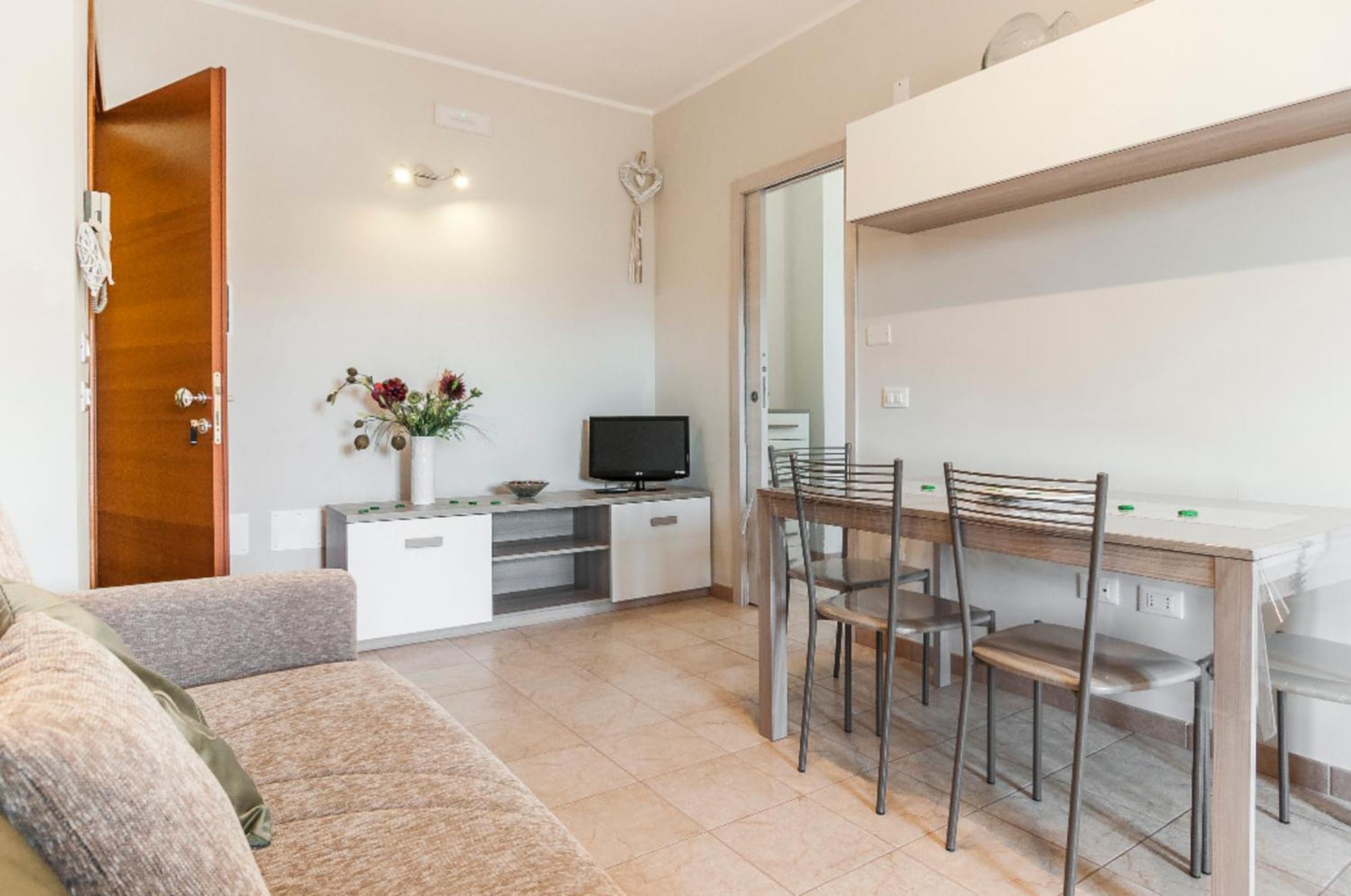Two-Bedroom Apartment - Photo 14