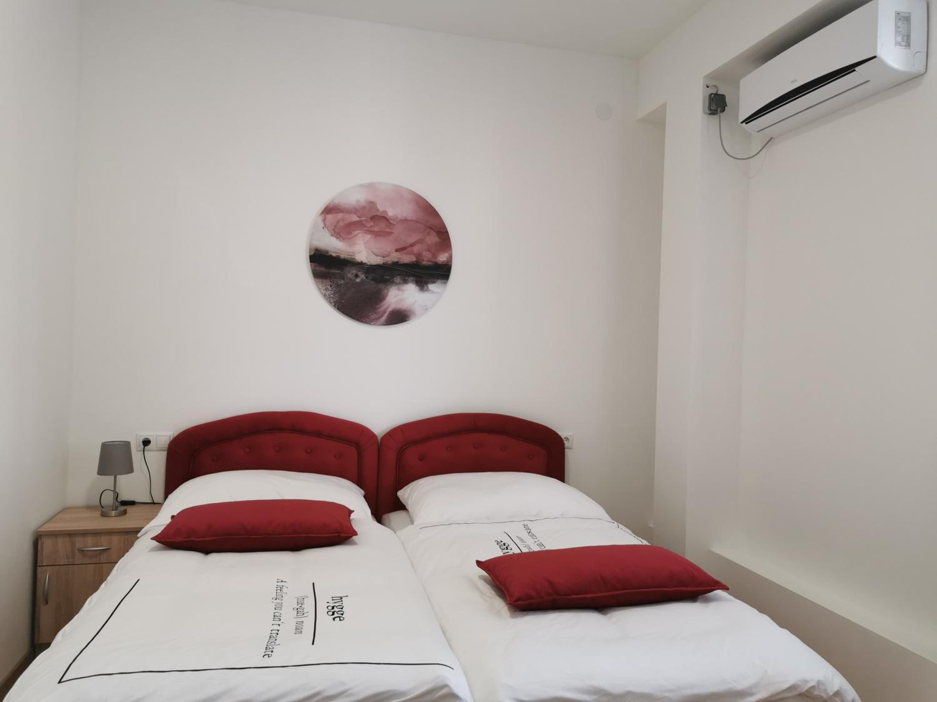 Twin Room - Photo 6