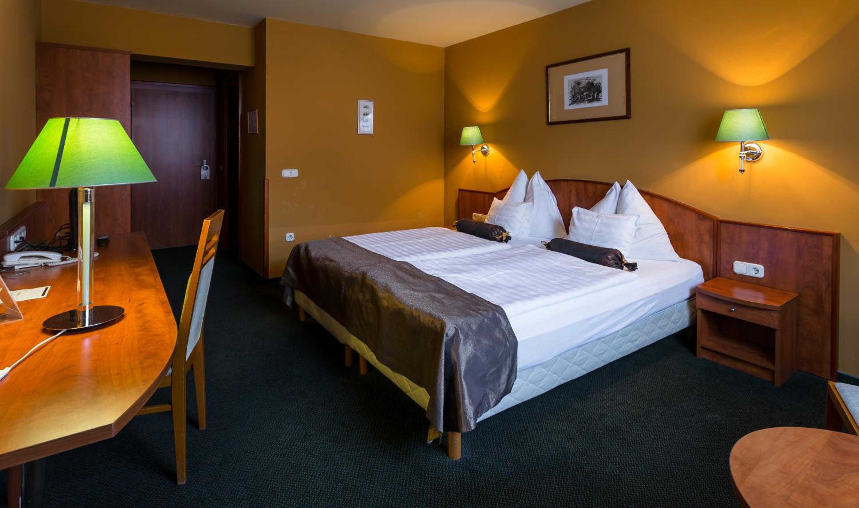 Superior Double or Twin Room - Photo 6