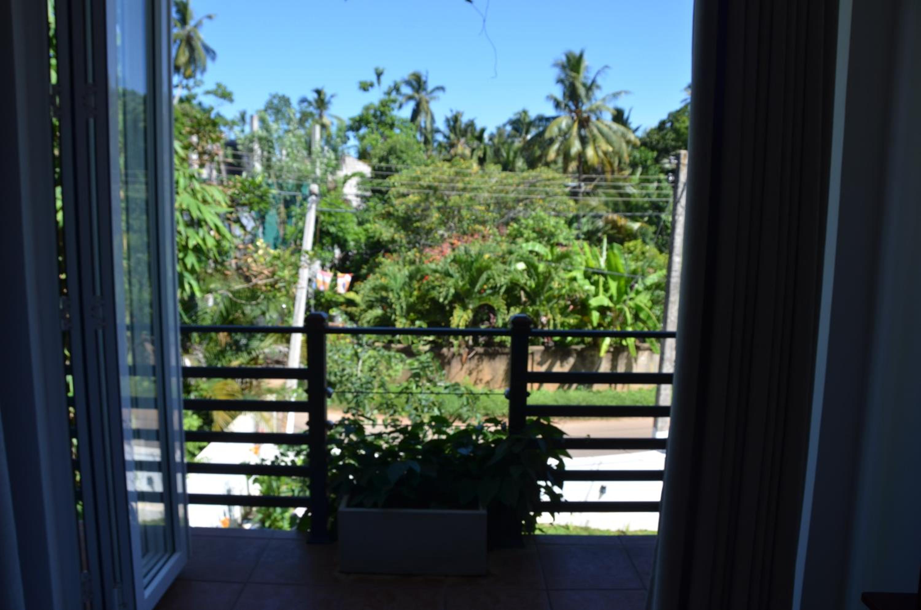 Deluxe Double Room with Balcony photo 2