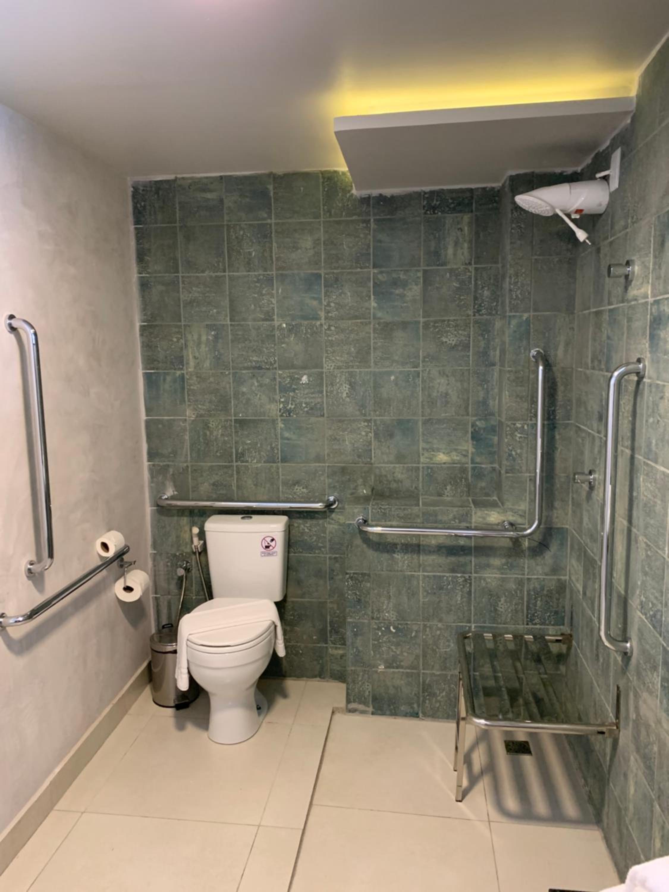 Double Room - Disability Access photo 3
