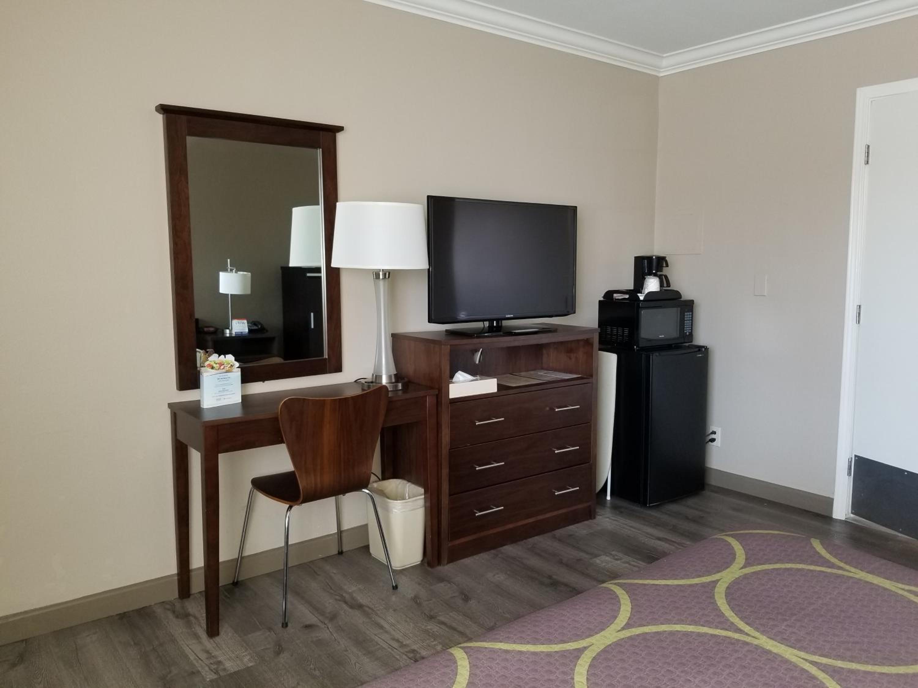 King Room - Mobility Access/Non-Smoking