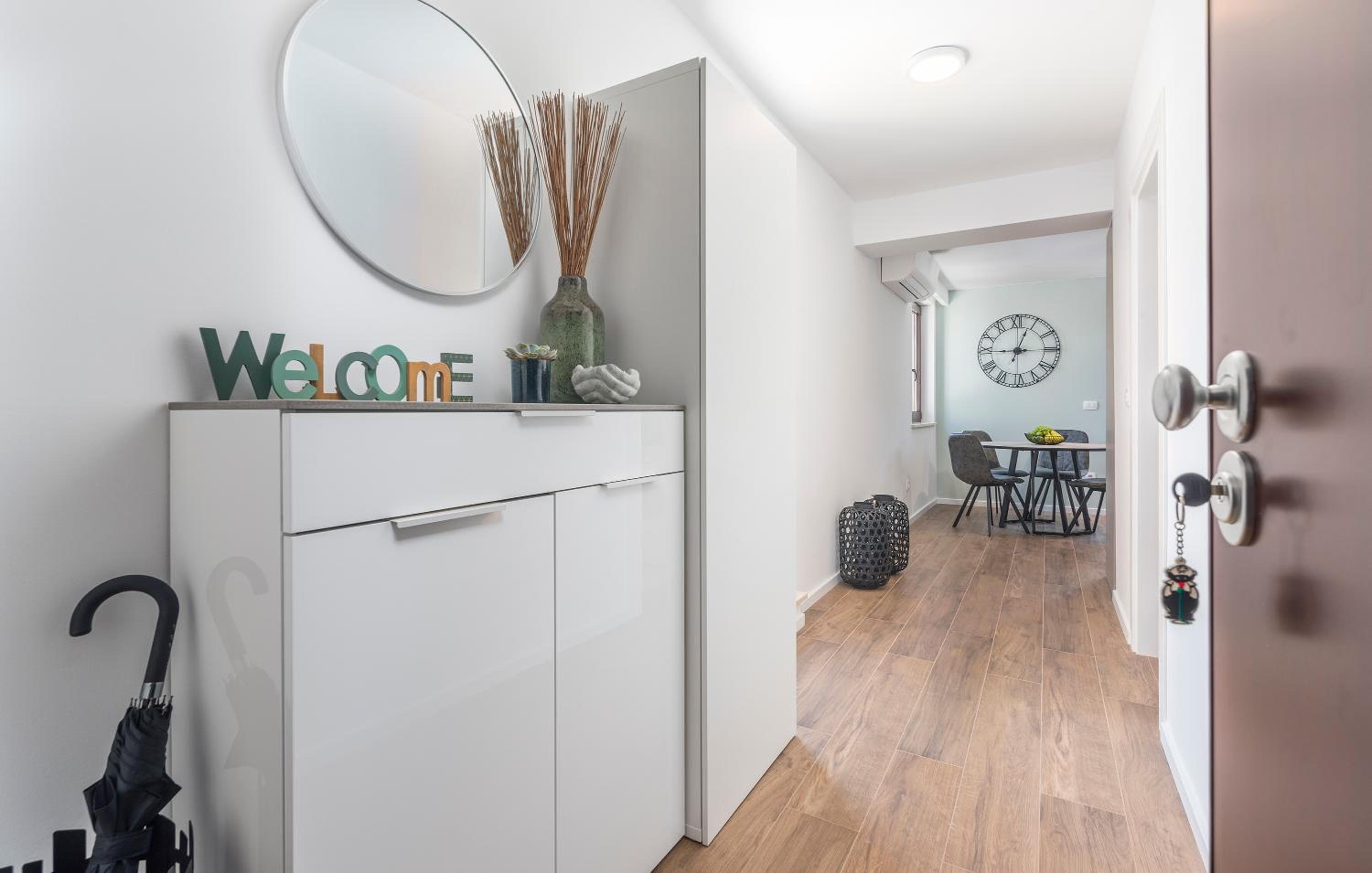 Apartment photo 1
