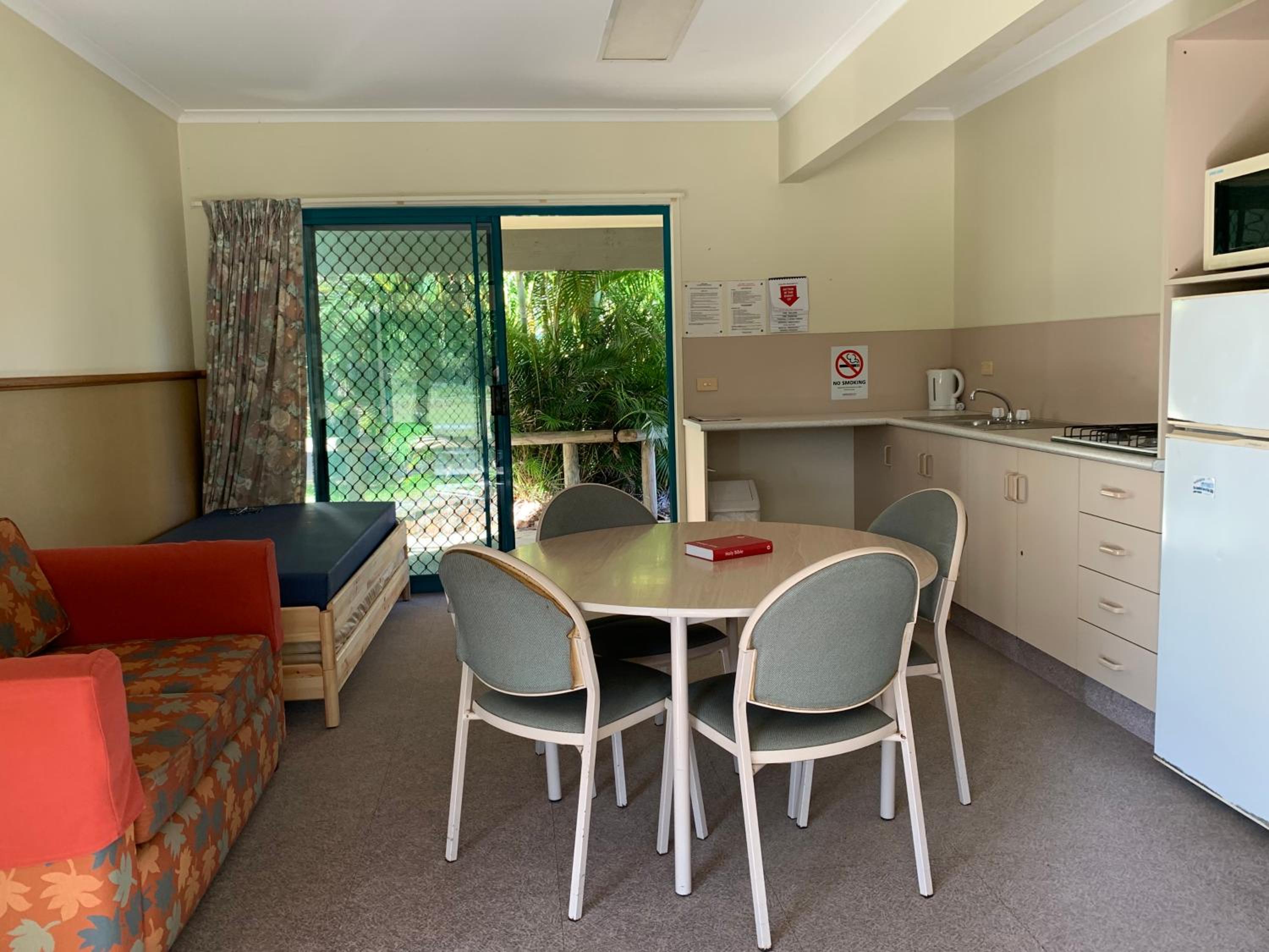 Family Room - Photo 6