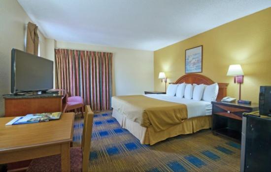 King Suite with Balcony photo 1