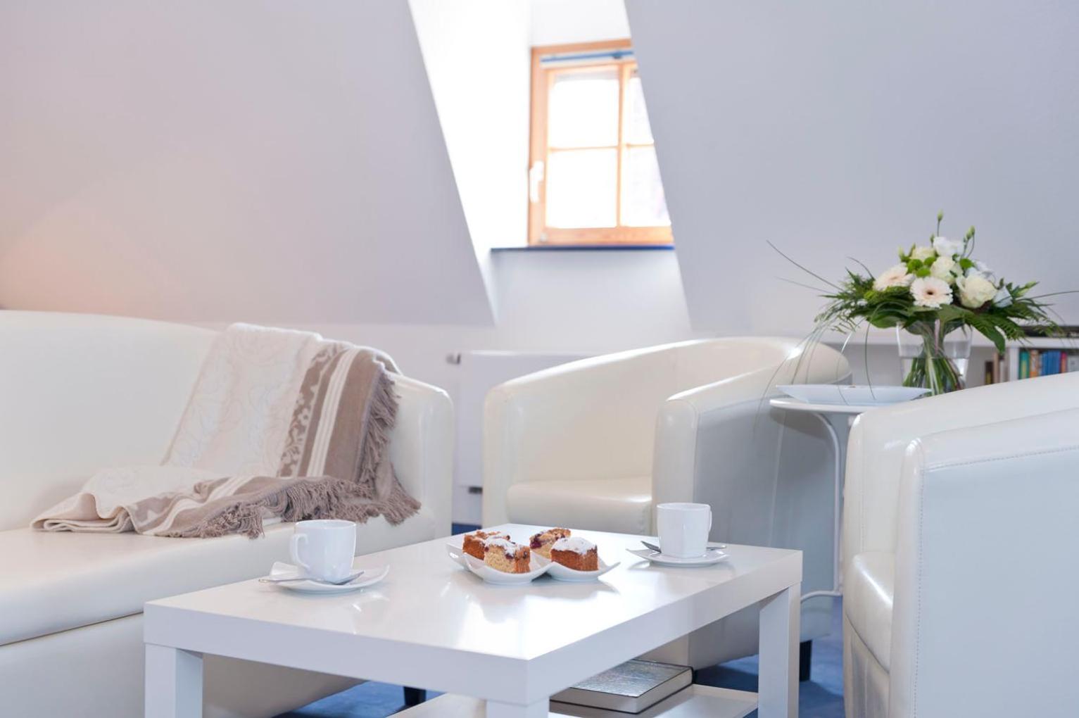 Apartment 1 - Photo 2