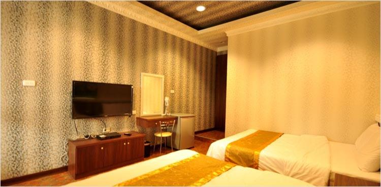 Quadruple Room with Private Bathroom photo 3