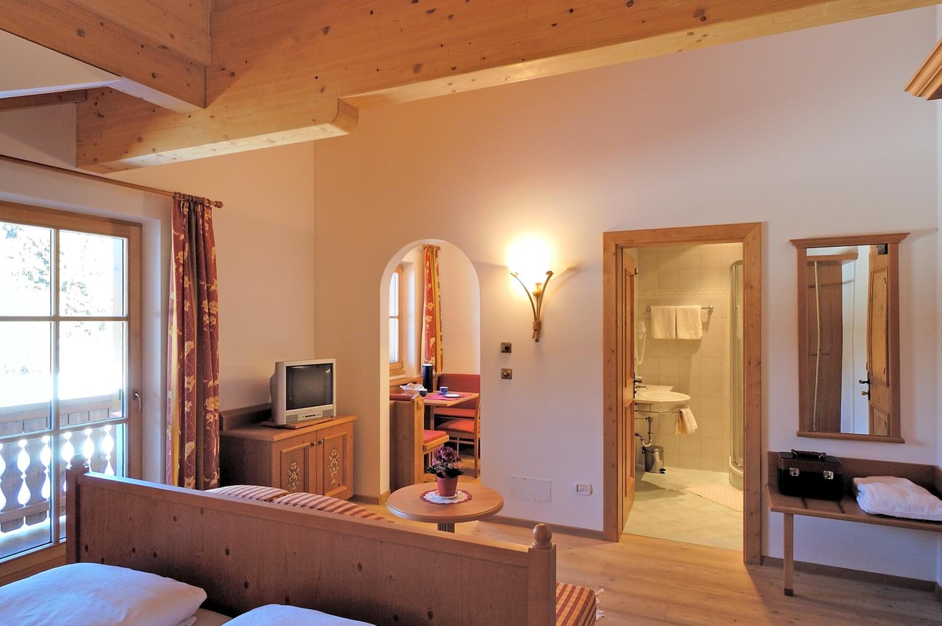 Junior Suite - Photo 1