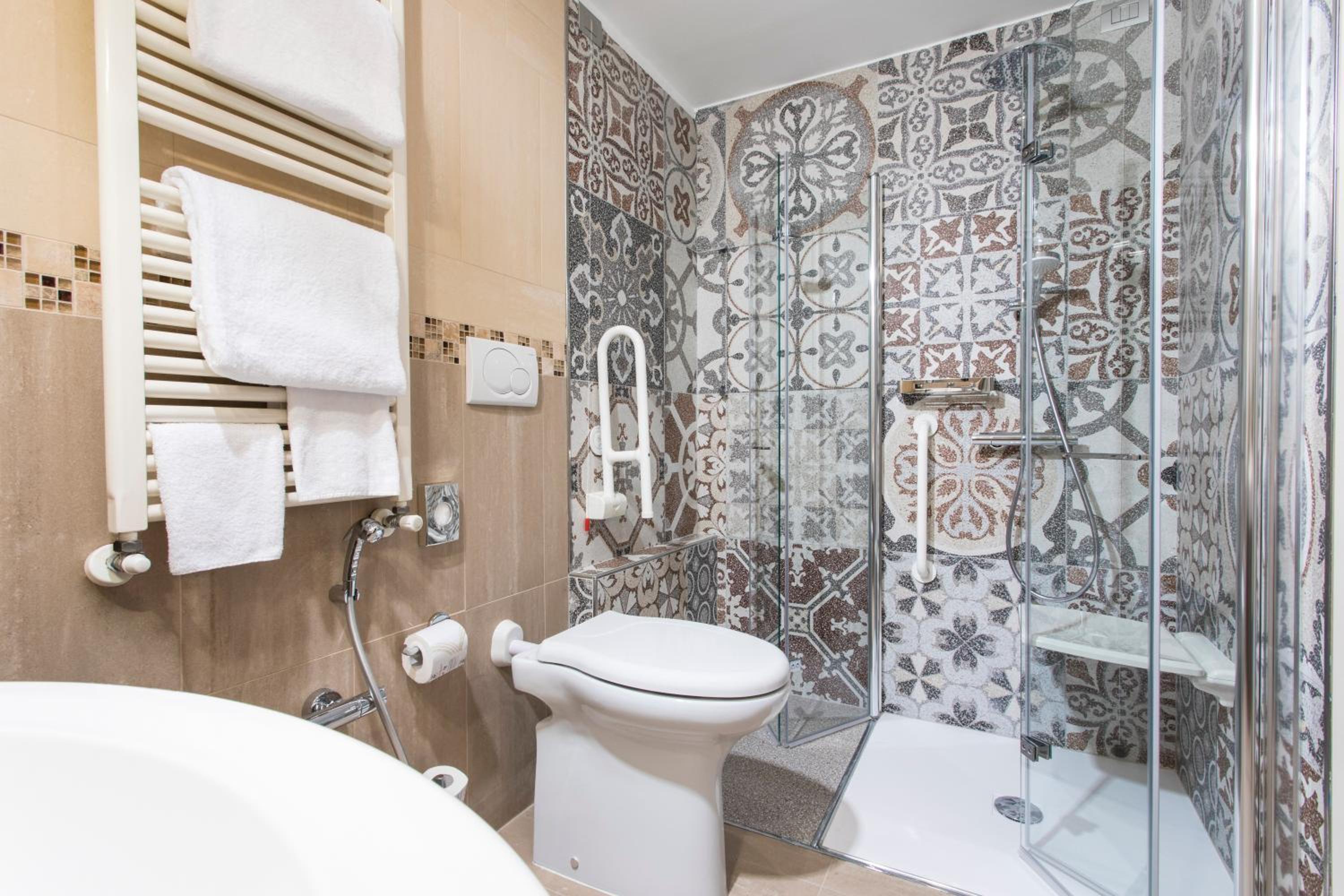 Standard King Room - Accessible