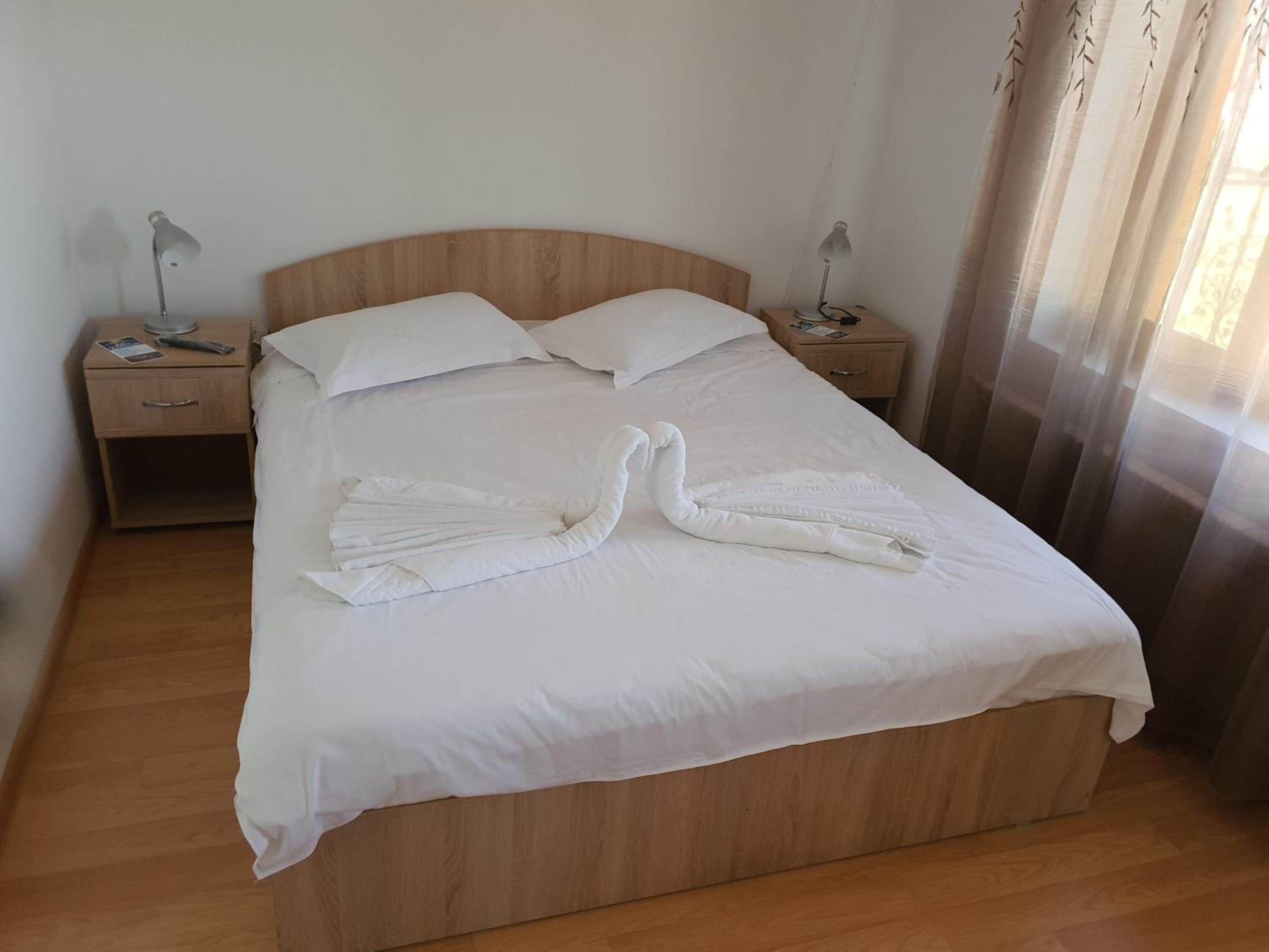 Double Room with Pool View photo 2