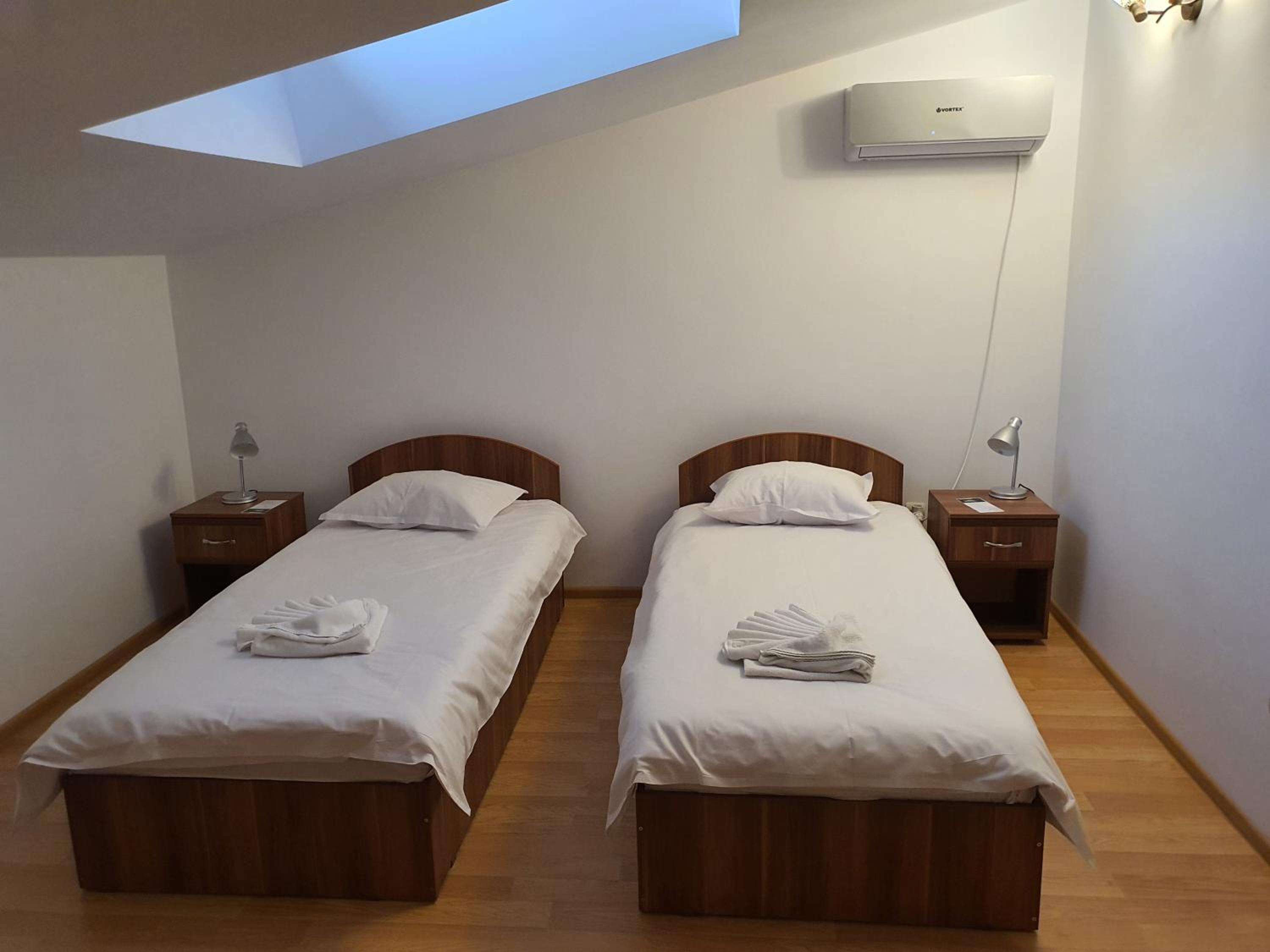 Double or Twin Room photo 2