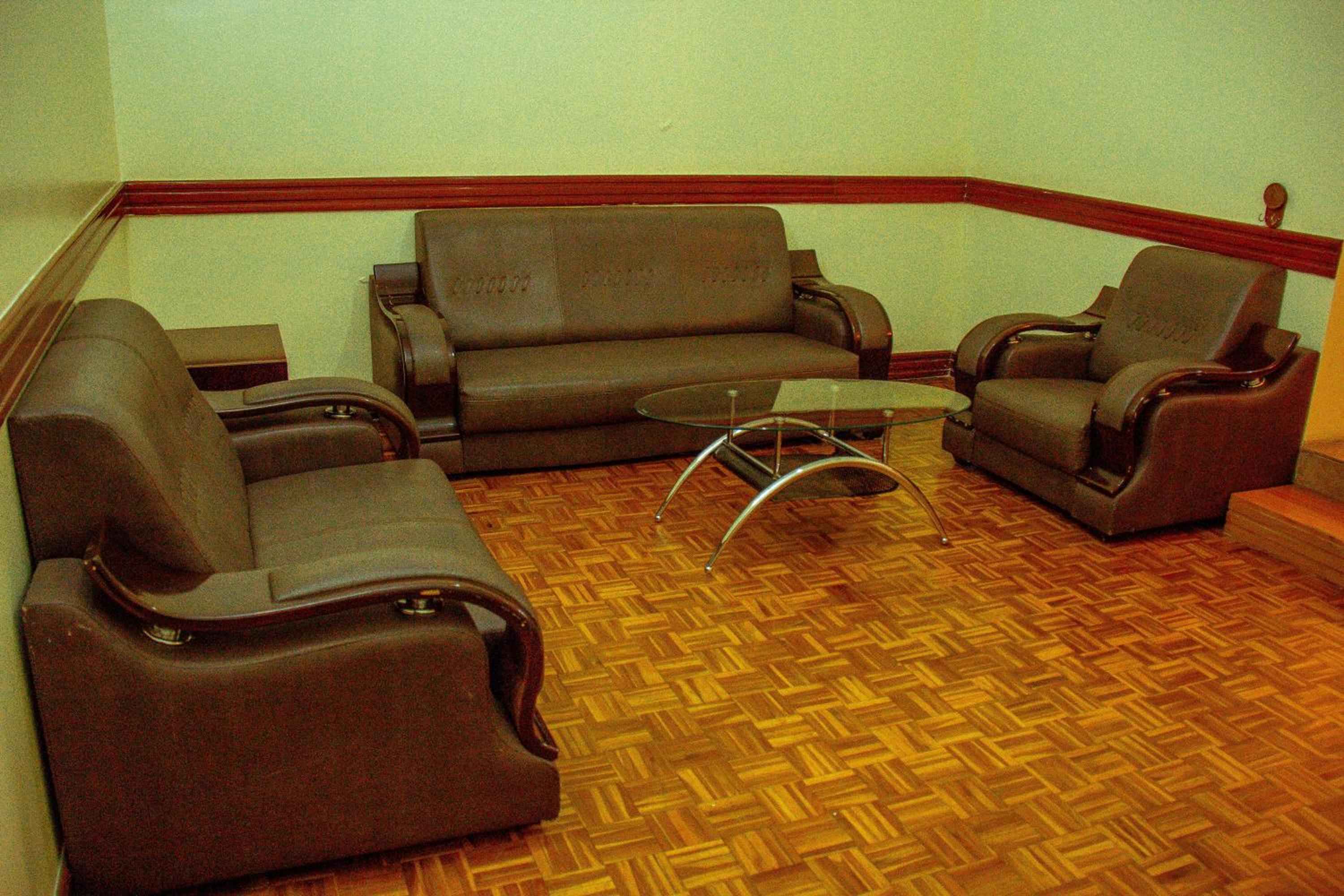 Executive Suite photo 3