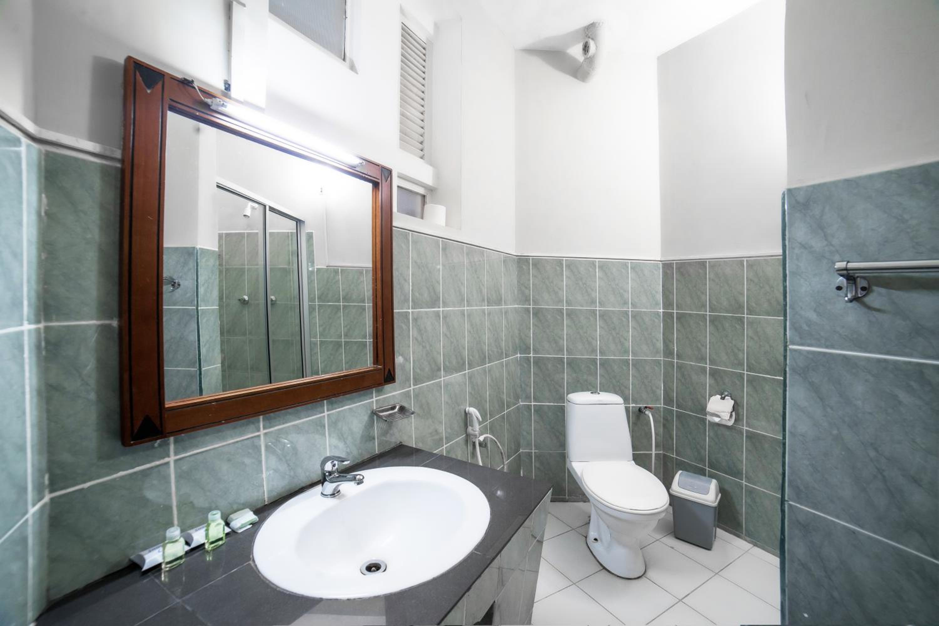 Deluxe NON OCEAN Sea View Room with 10% off on Food & Beverage photo 2