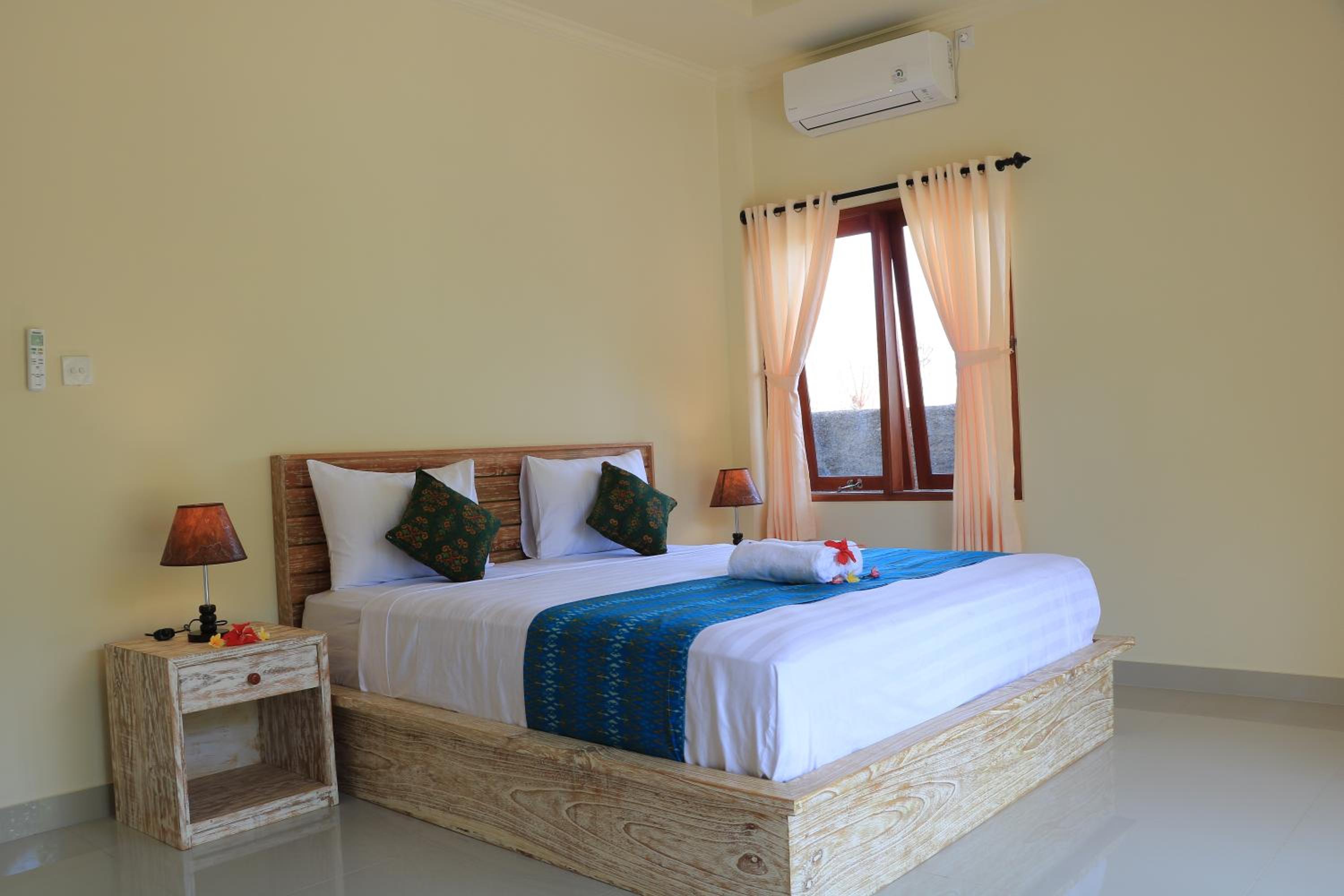 Villa with Garden View - Photo 3