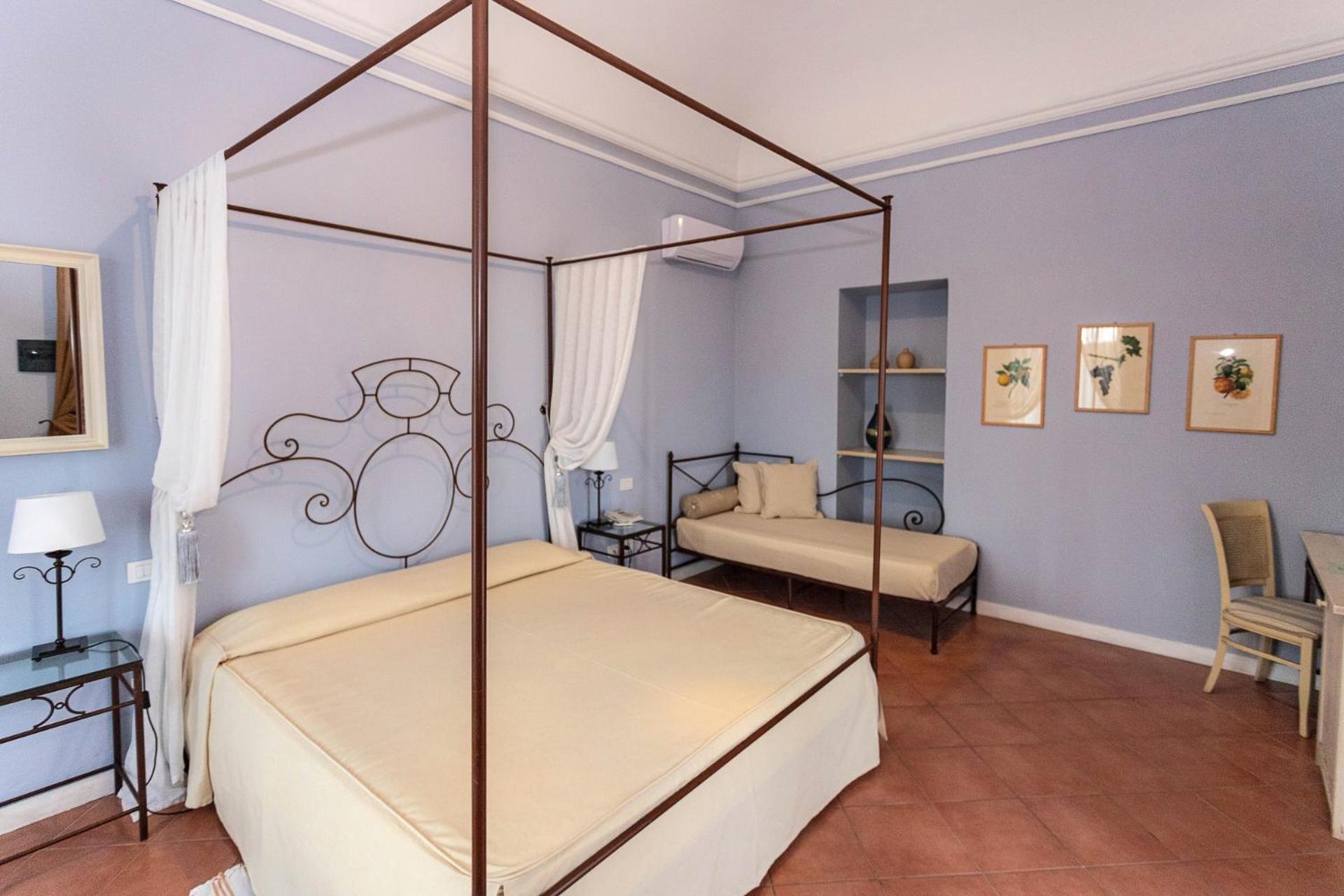 Triple Room - Photo 1