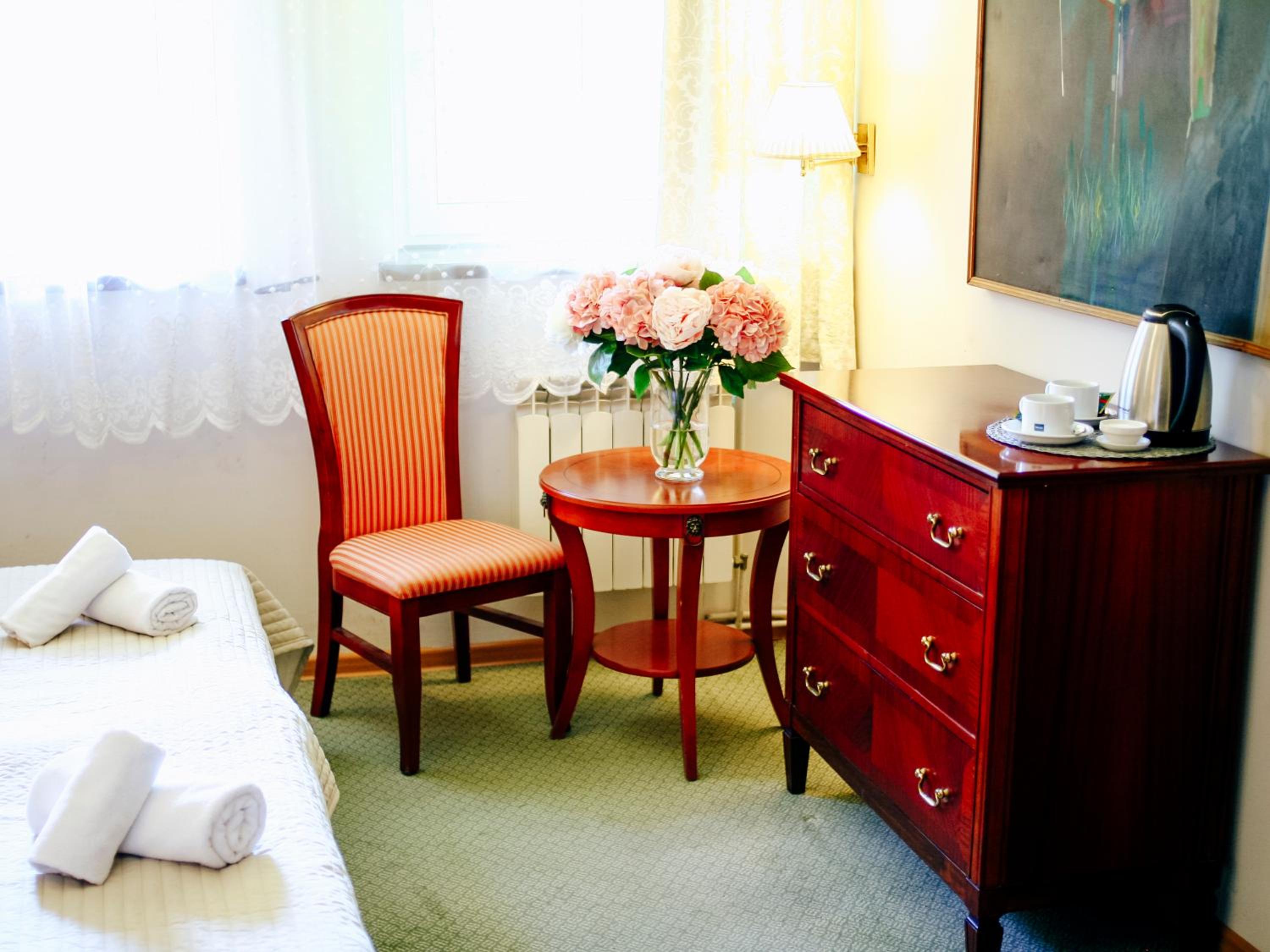 Double Room - Photo 16