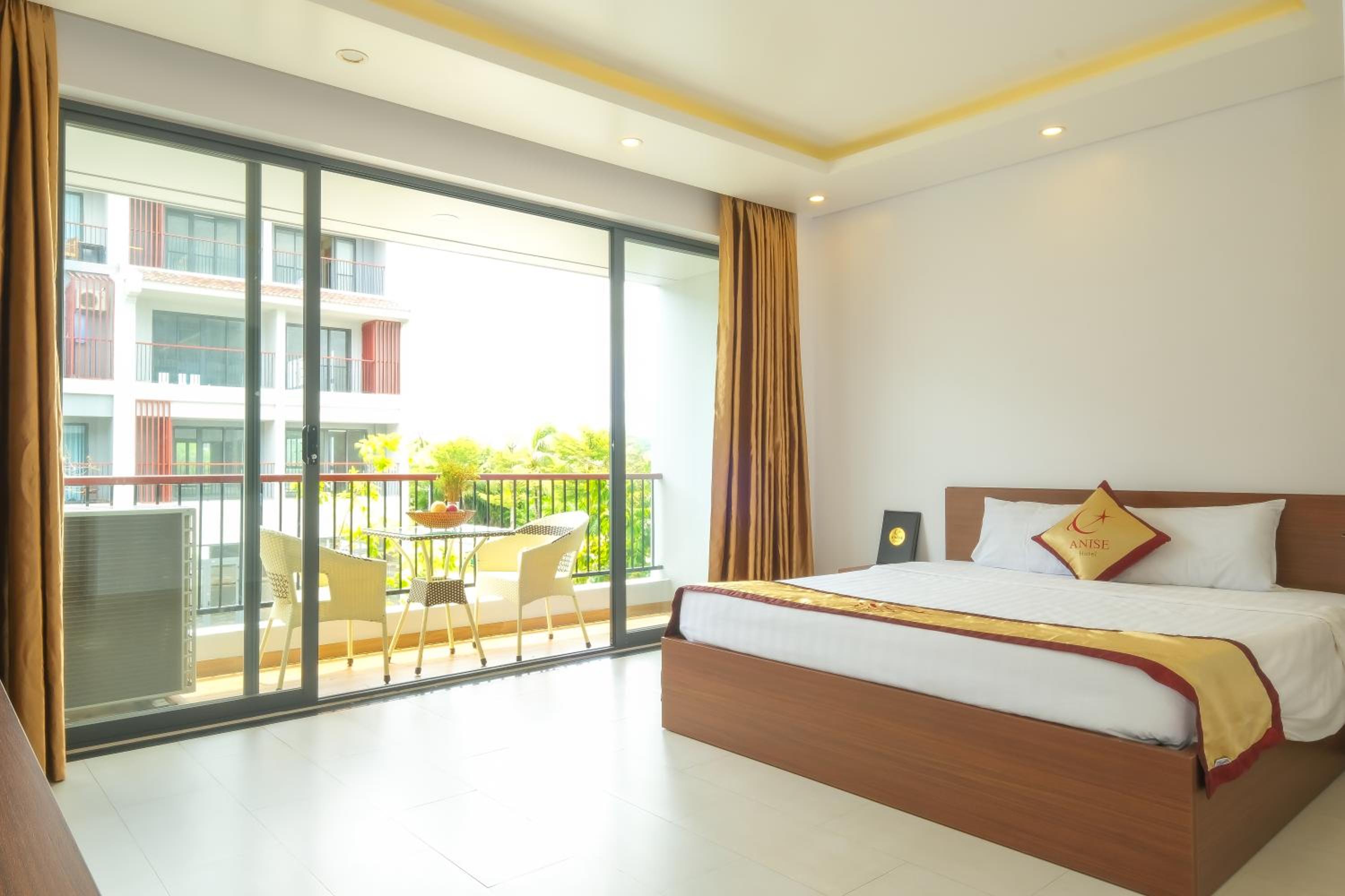 Deluxe Double Room with Balcony