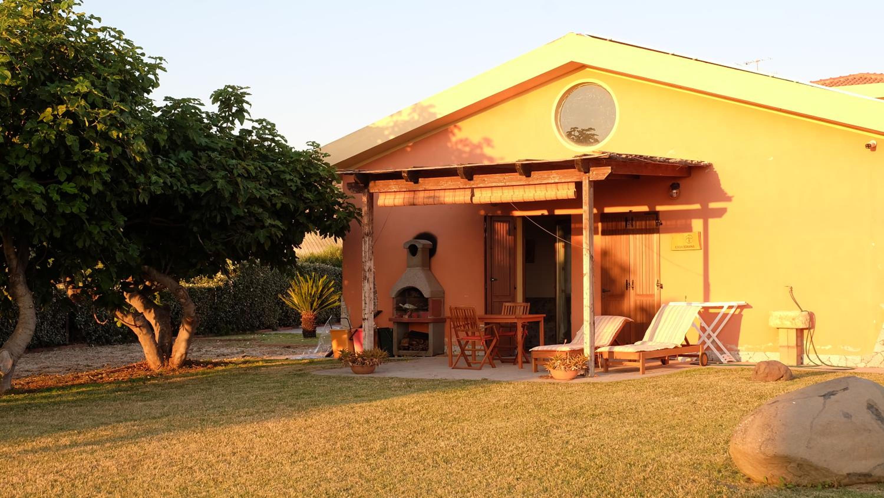 One-Bedroom House photo 3