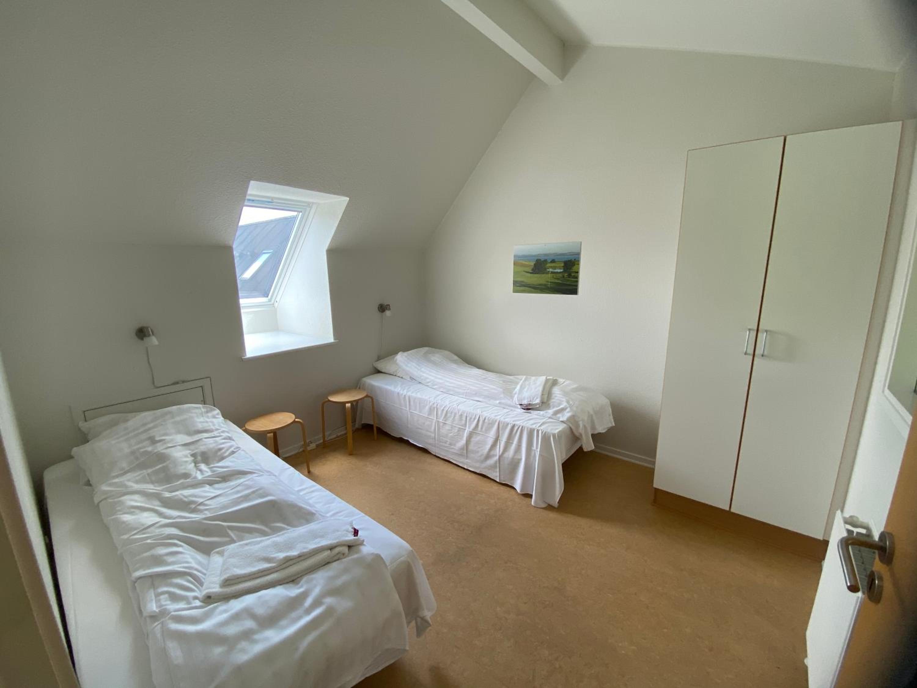 Three-Bedroom Apartment photo 3