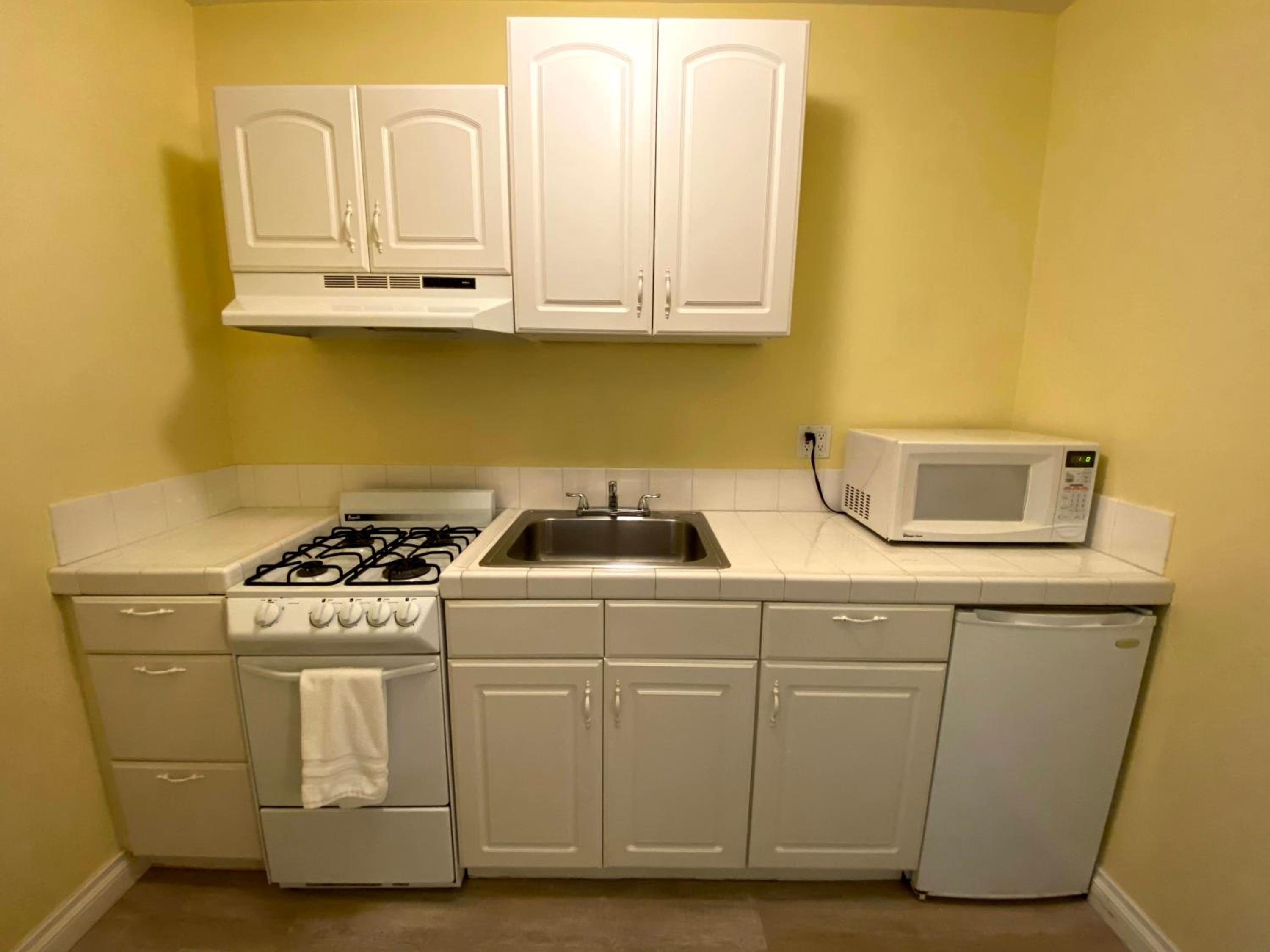 Executive Two Queen with Kitchen