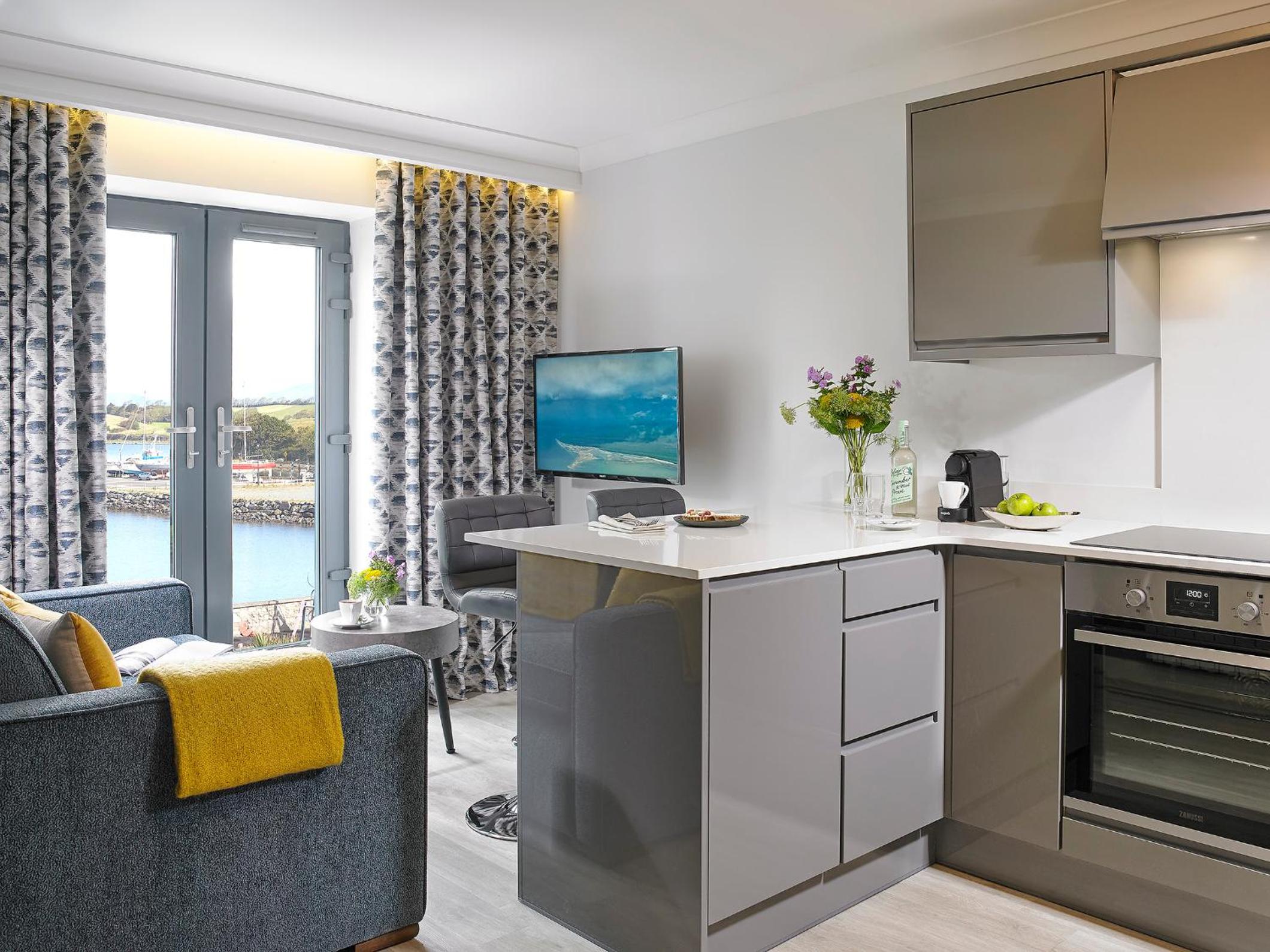 One-Bedroom Apartment - Photo 1