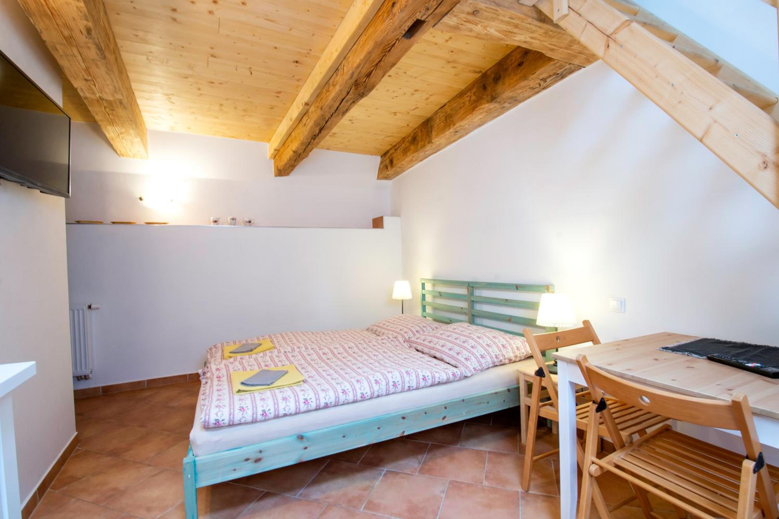 Duplex Suite - Photo 1