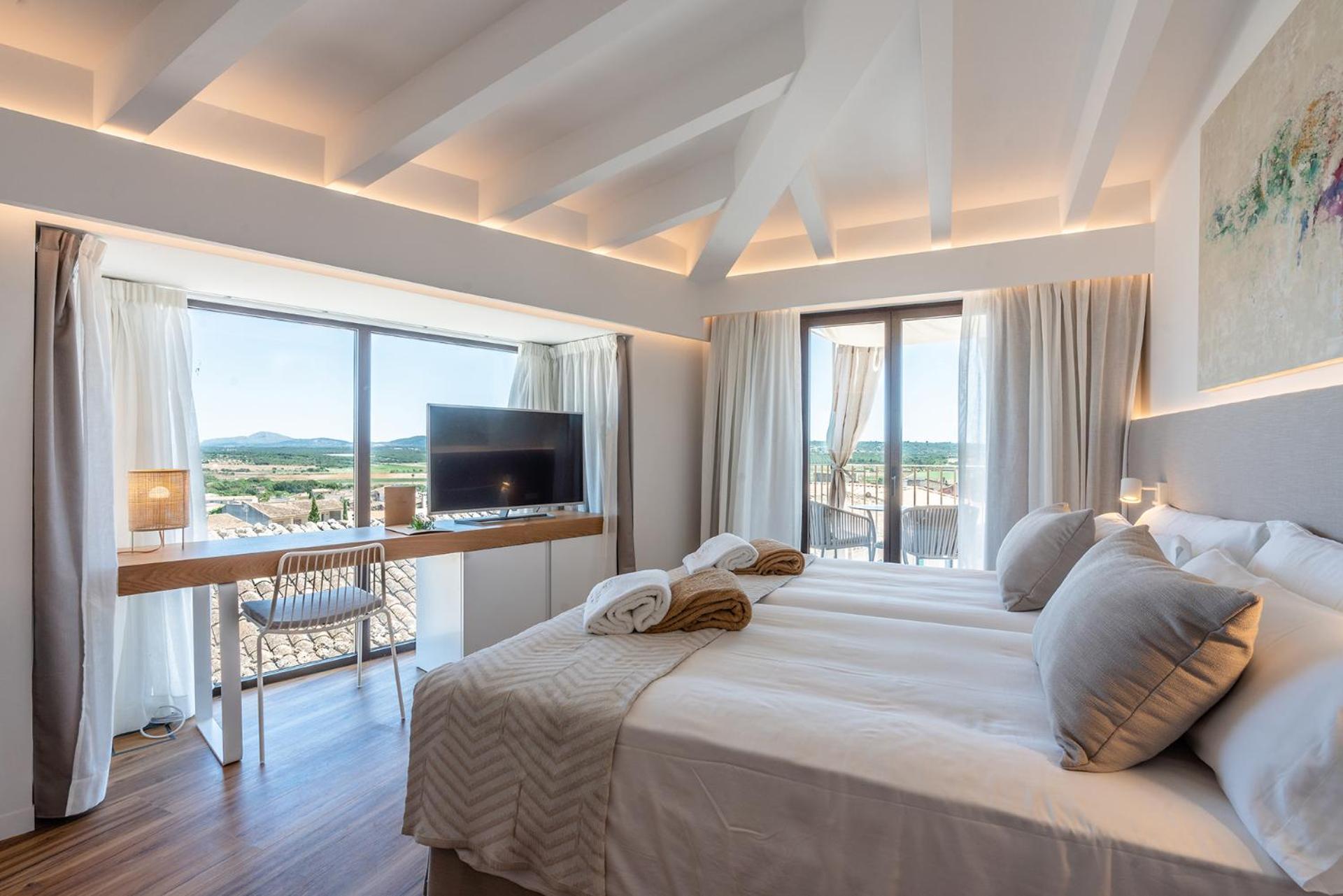 Superior Room with Terrace - Photo 12