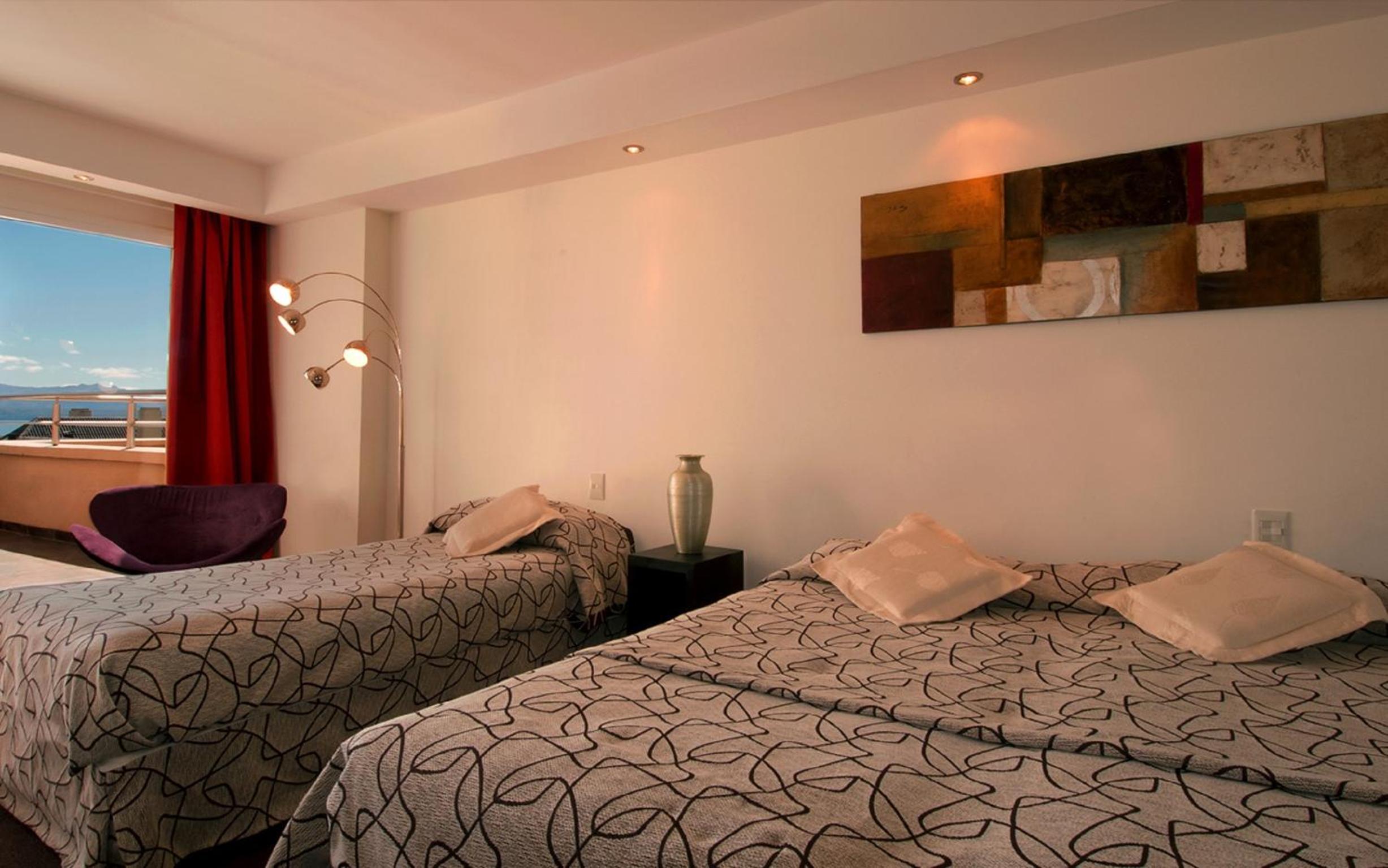 Triple Room with Lake View photo 2