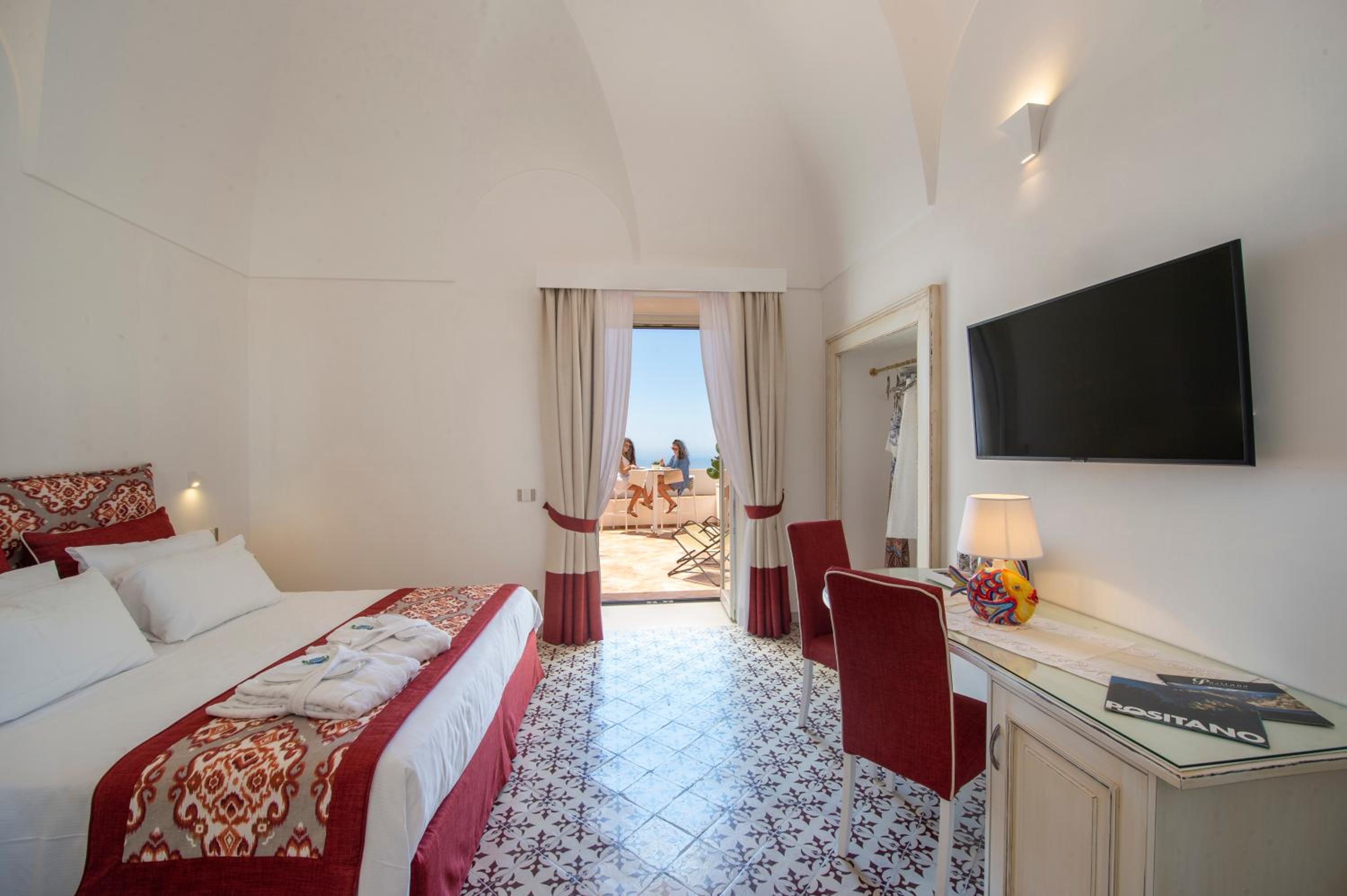 Deluxe Double Room with Terrace and Sea View photo 1
