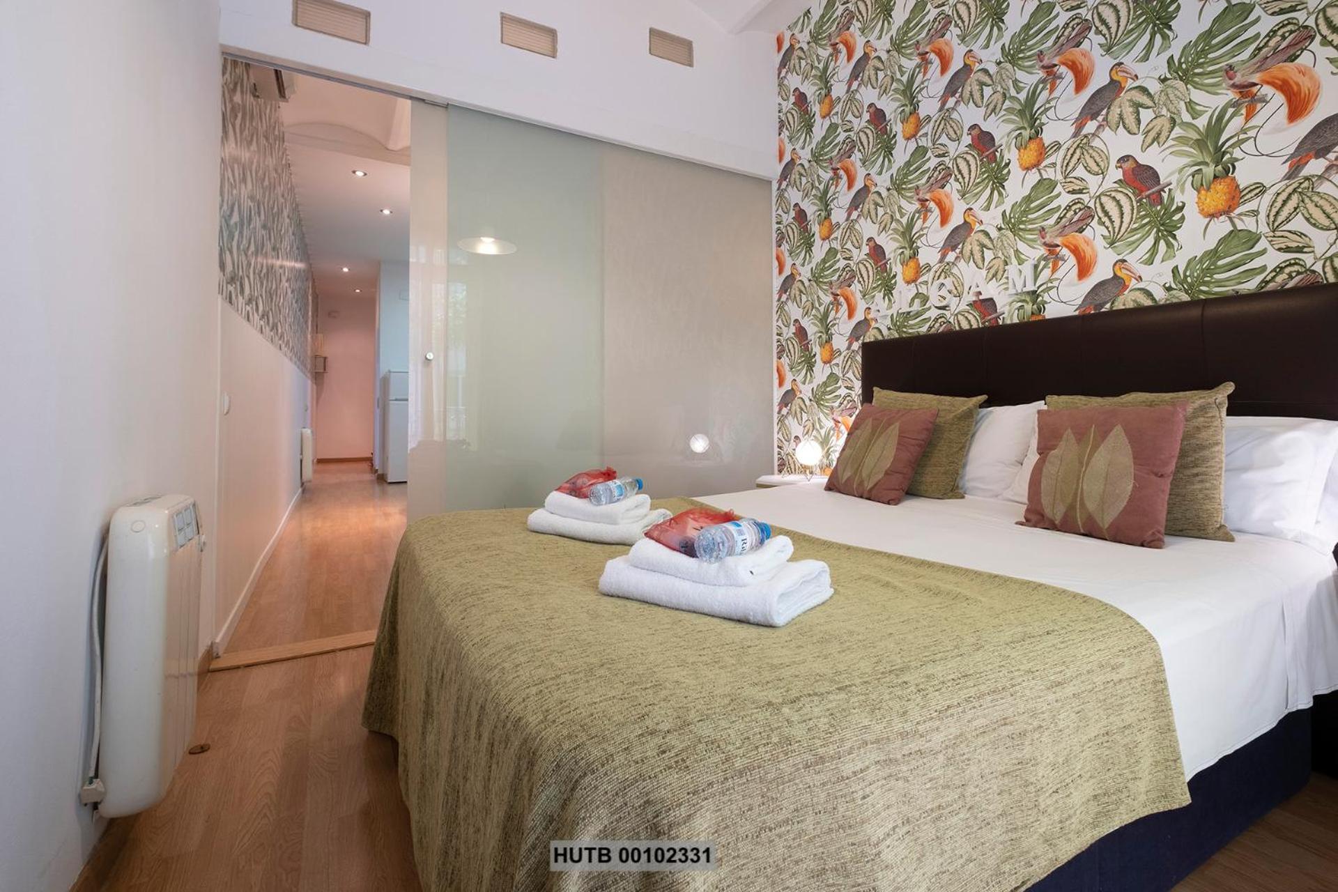 Superior One-Bedroom Apartment (4 Adults) photo 2