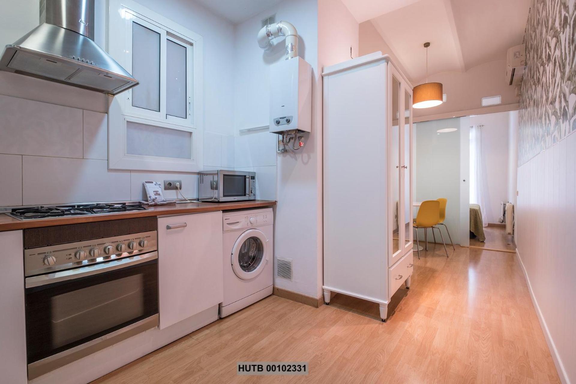 Superior One-Bedroom Apartment (4 Adults) photo 2