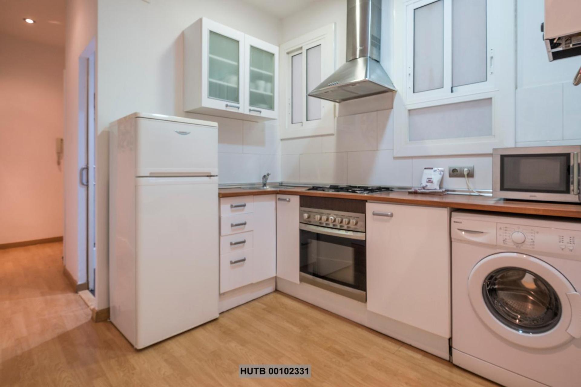 Superior One-Bedroom Apartment (4 Adults) photo 3