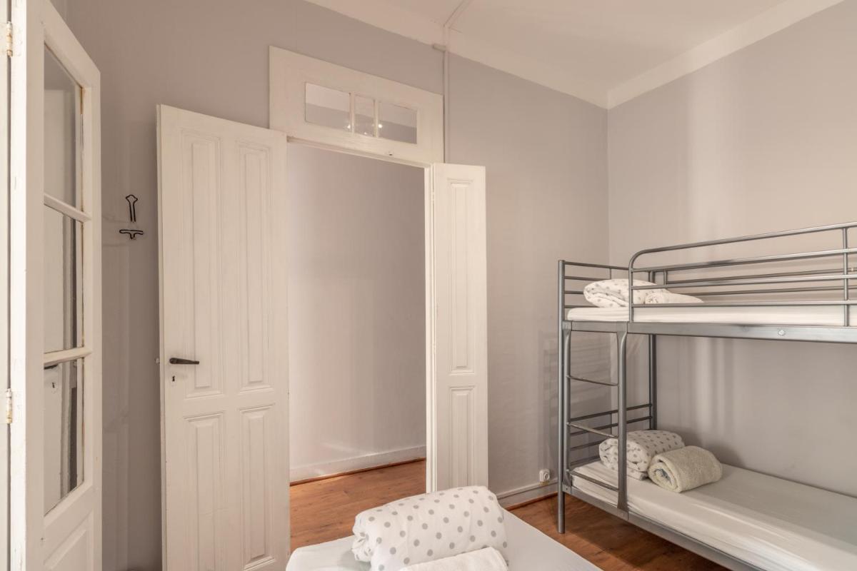 Basic Triple Room photo 3