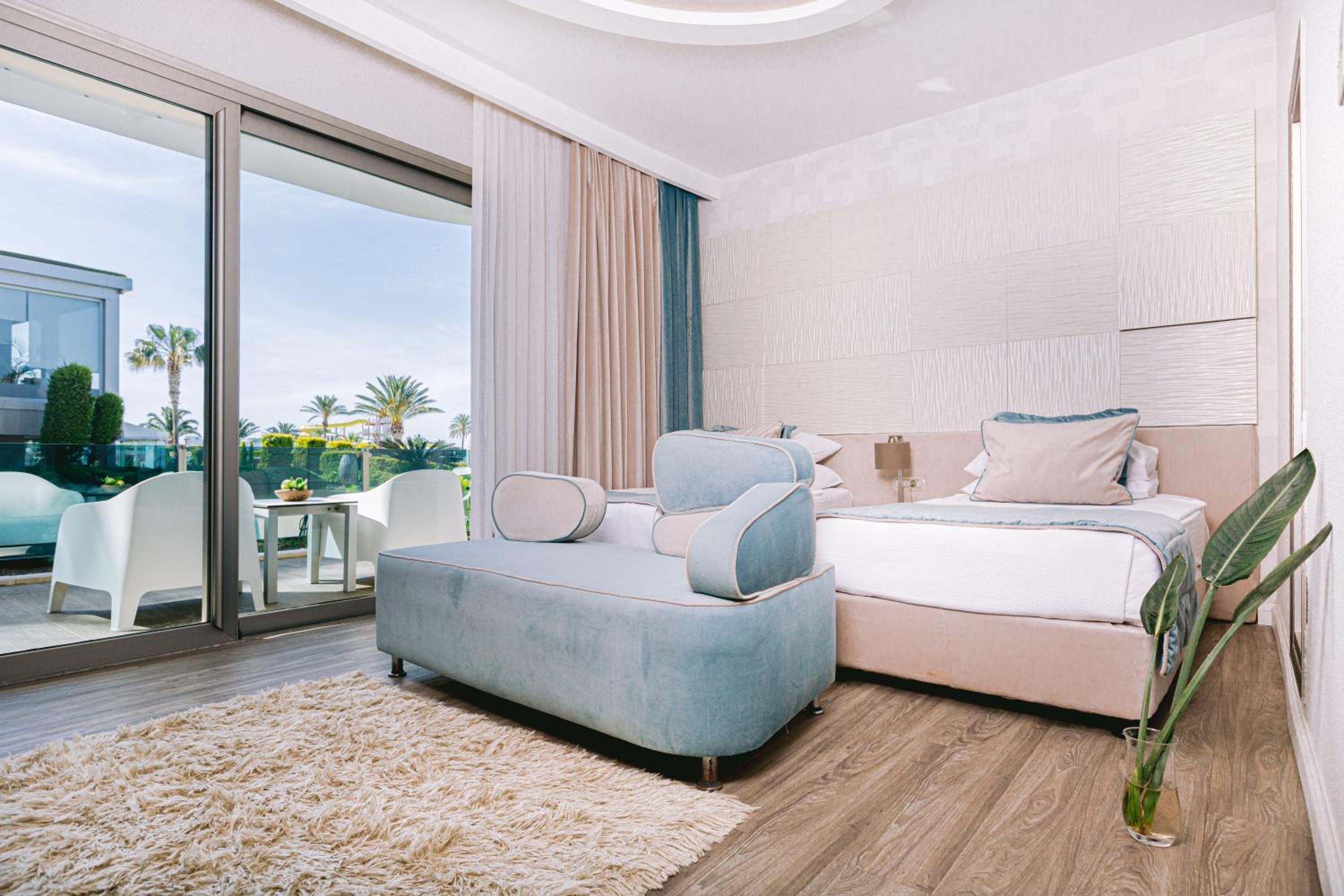 Garden Deluxe Room - Photo 3