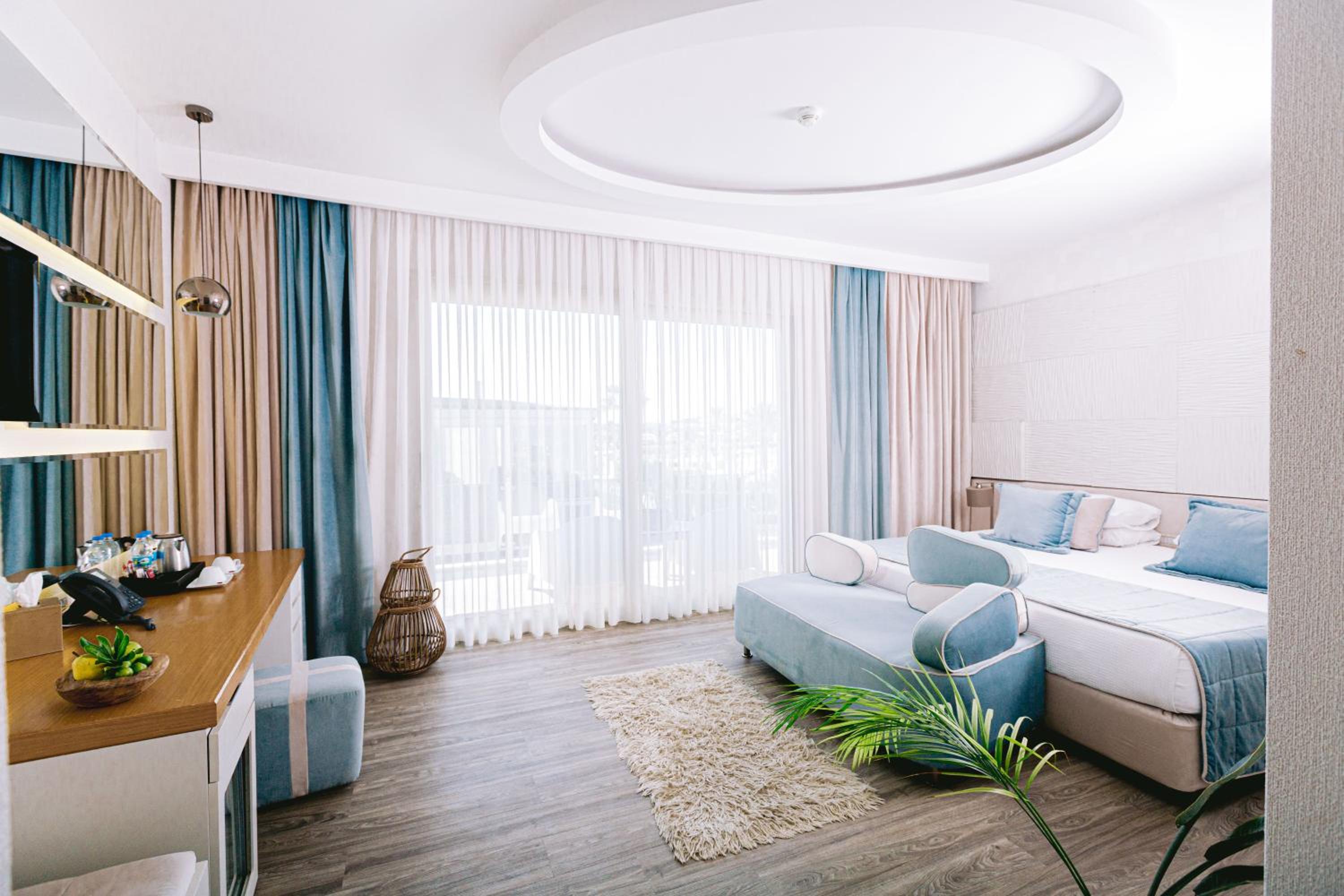 Garden Deluxe Room - Photo 5