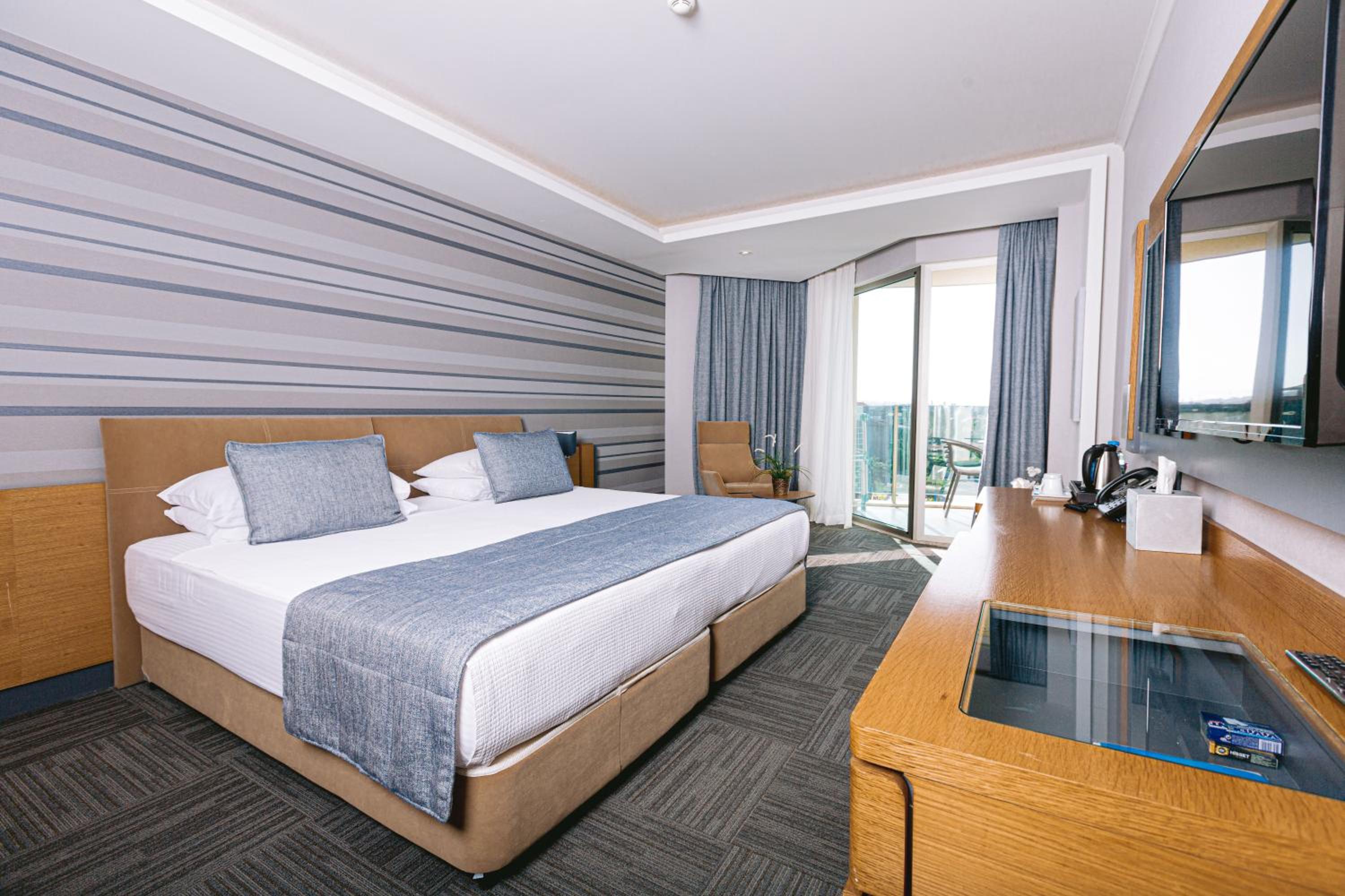 Deluxe Double or Twin Room - Photo 1