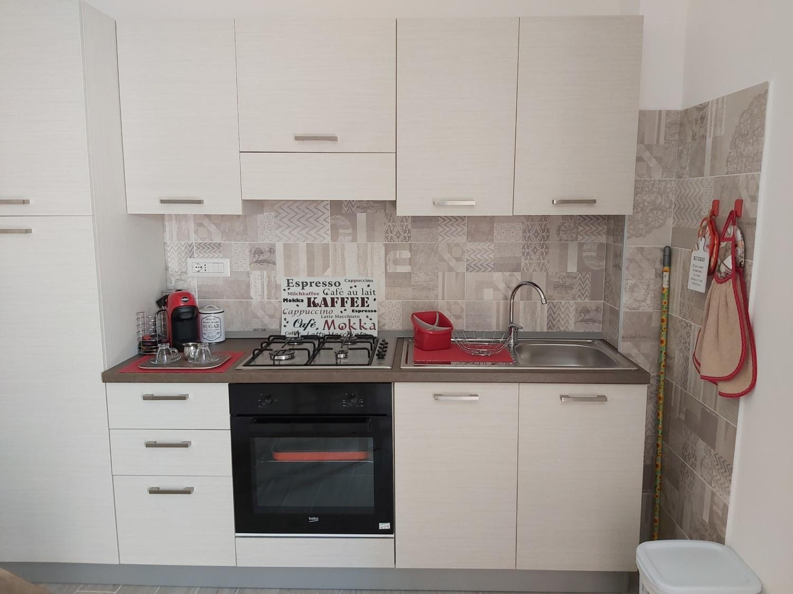 One-Bedroom Apartment - Photo 18
