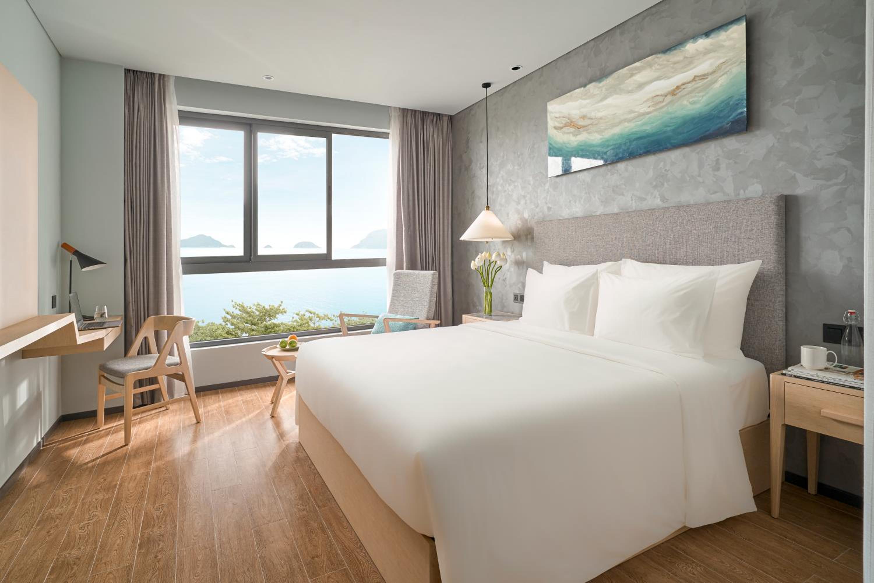 Deluxe Double Room with Ocean View (Include Welcome drink & Airport shuttle bus) - Photo 1