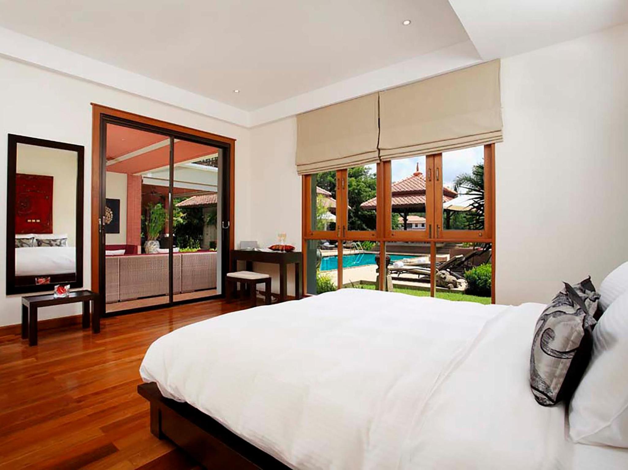 Villa photo 3