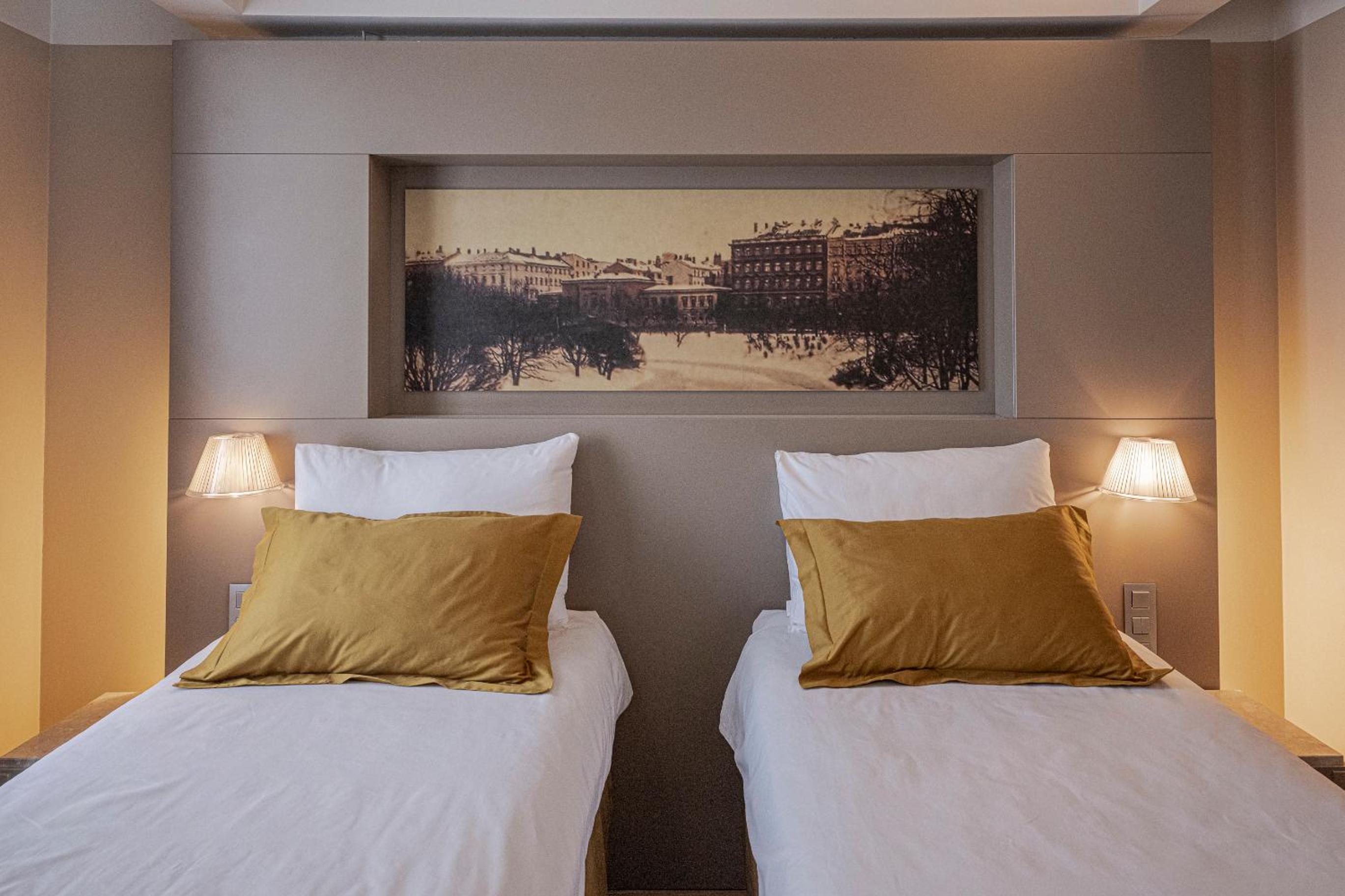 Deluxe Twin Room, photo 6