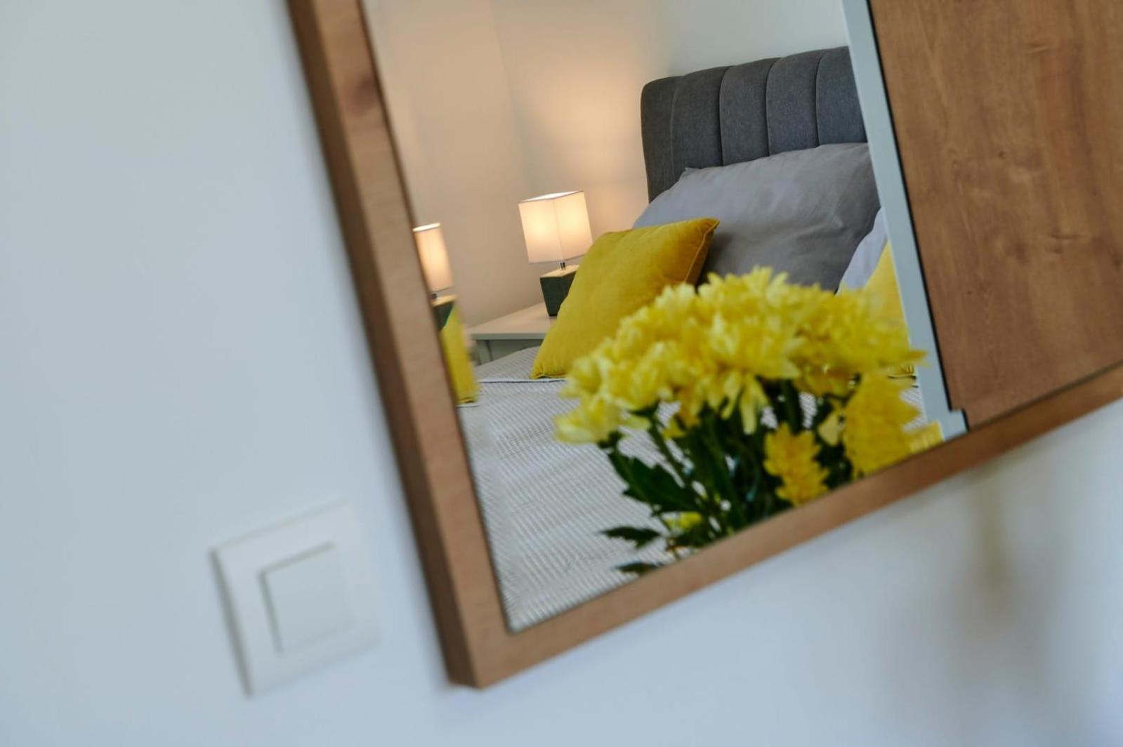 One-Bedroom Apartment - Photo 1